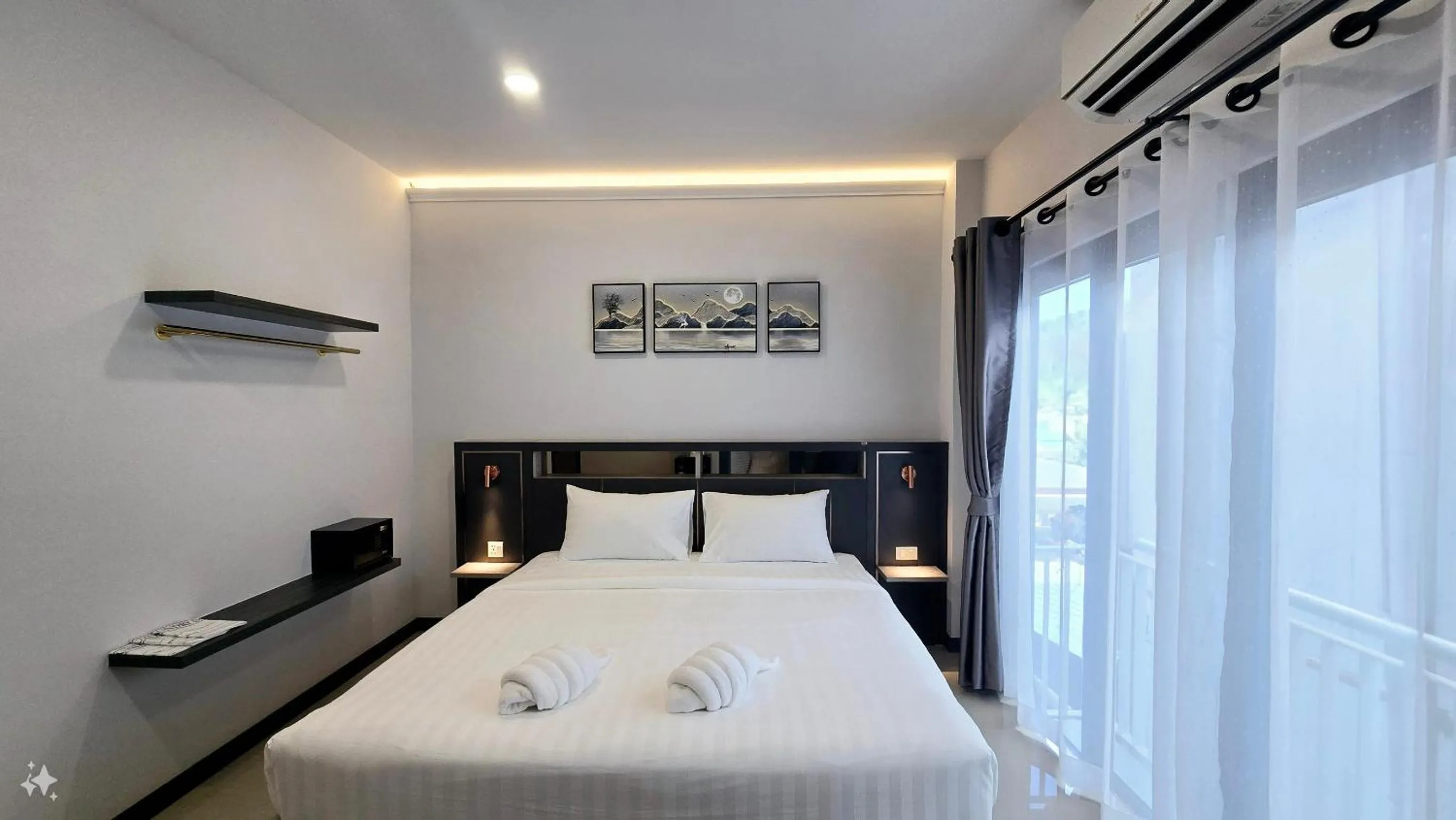 Bedroom, Bed in Smile Boutique at Saiyuan