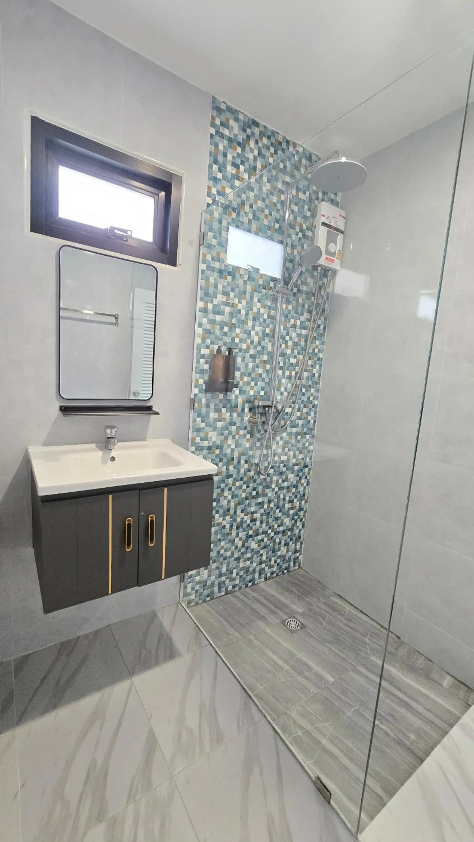 Bathroom in Smile Boutique at Saiyuan
