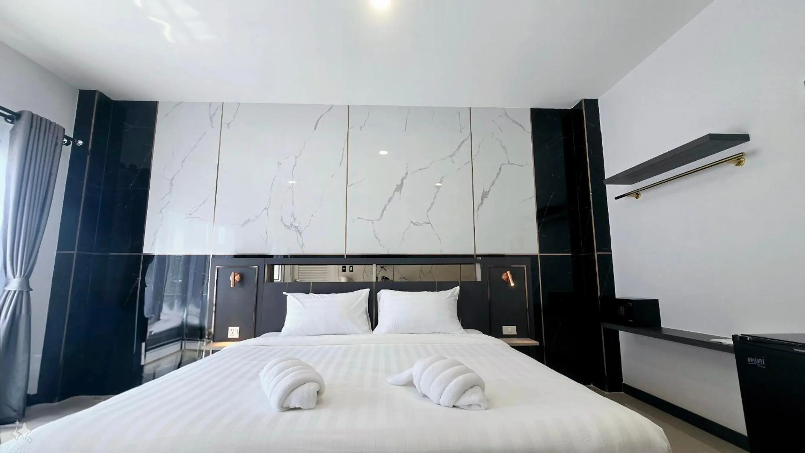 Bedroom, Bed in Smile Boutique at Saiyuan