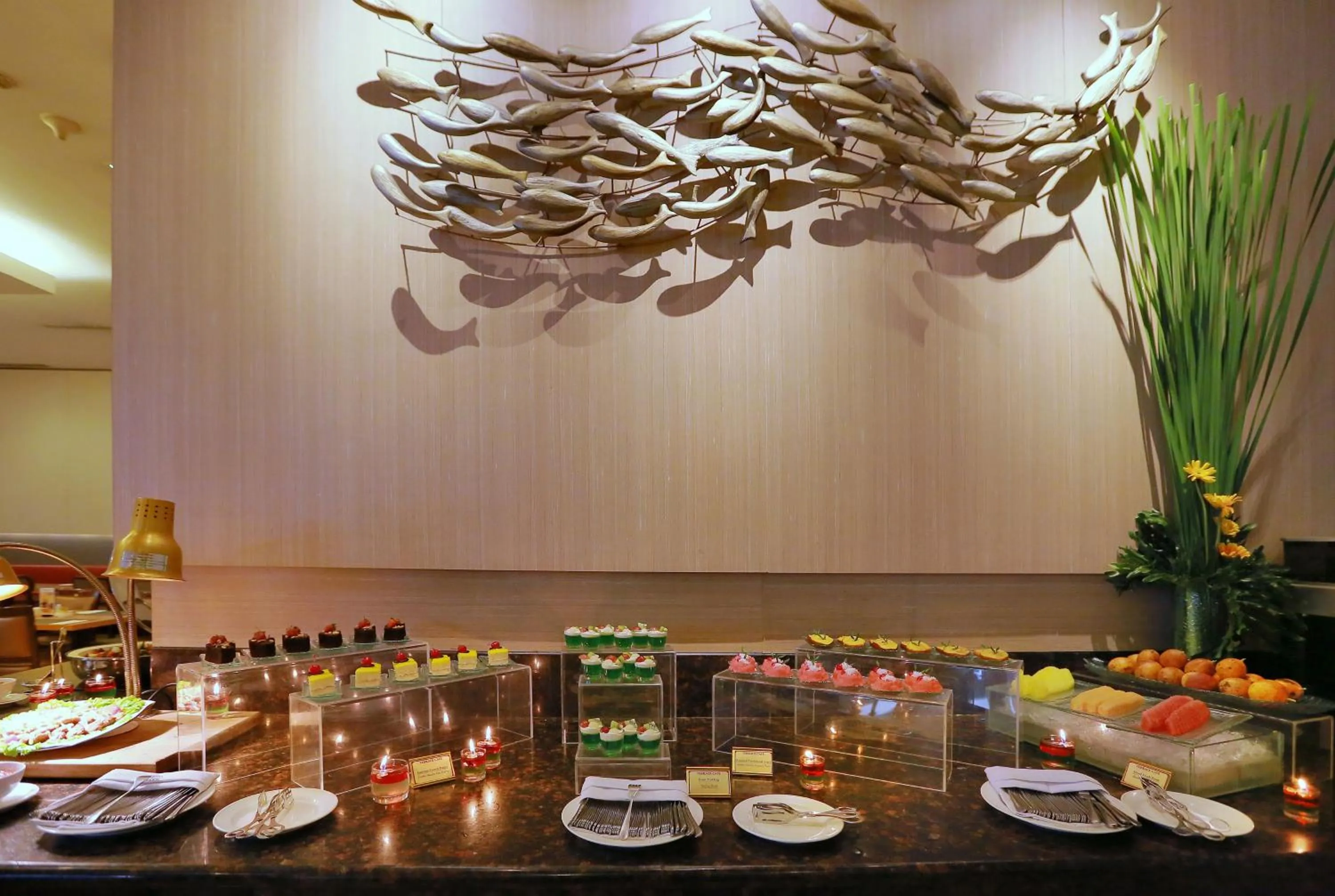 Restaurant/places to eat in Park Hotel Cawang Jakarta