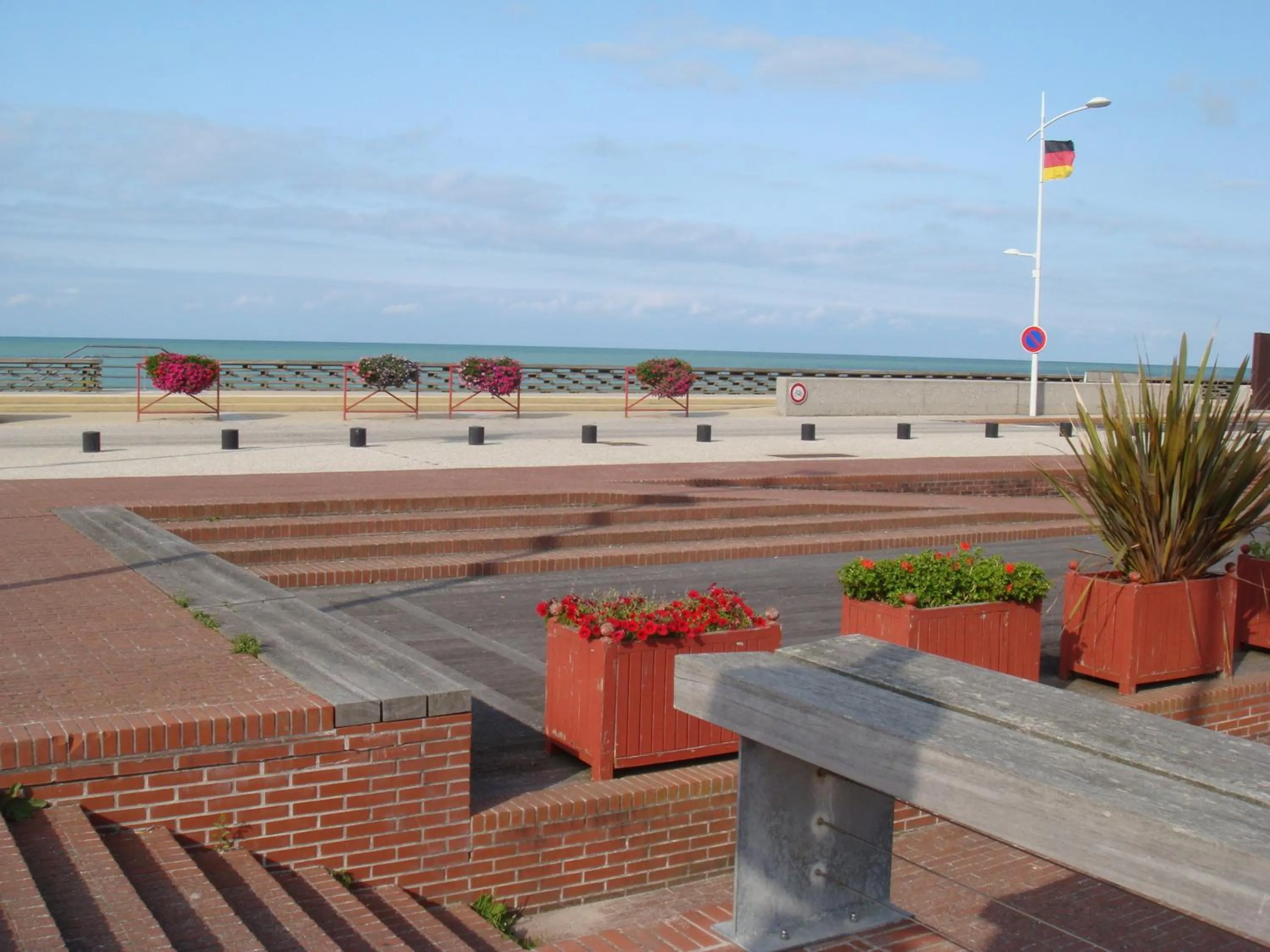 Beach in Le Clos des Camélias, 4 chambres- 8 personnes- 300m de la plage