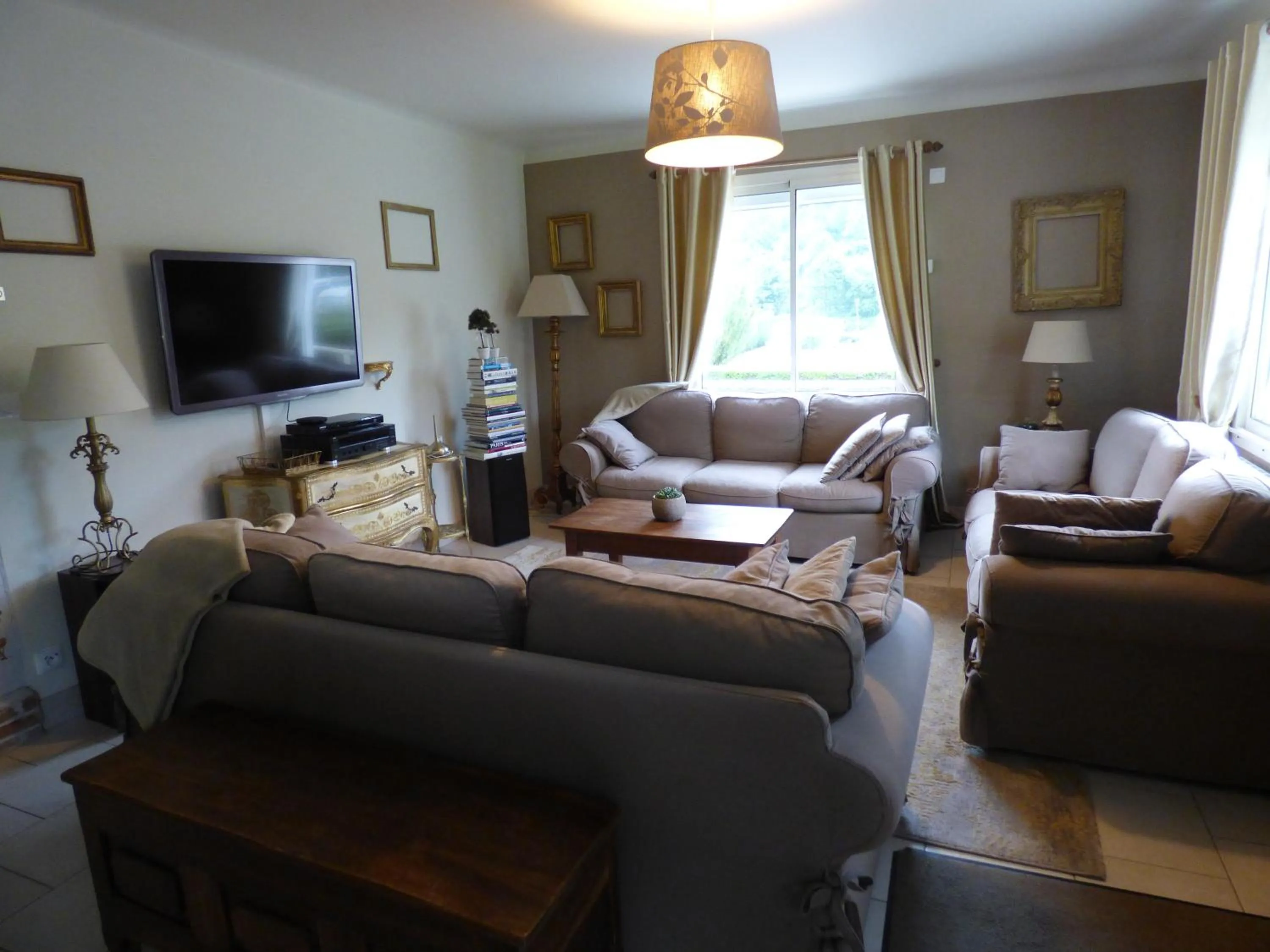 Le Clos des Camélias, 4 chambres- 8 personnes- 300m de la plage