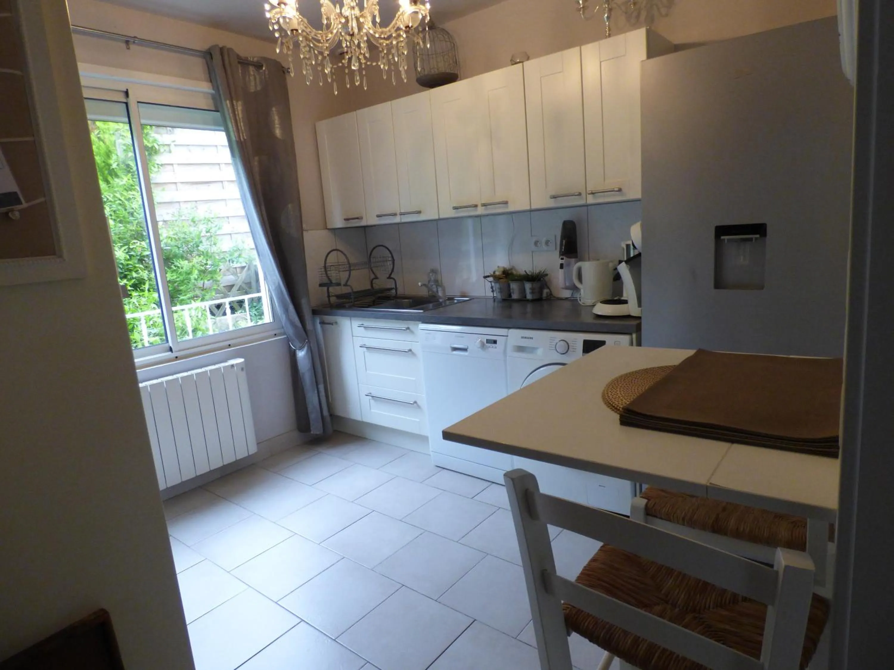 Le Clos des Camélias, 4 chambres- 8 personnes- 300m de la plage