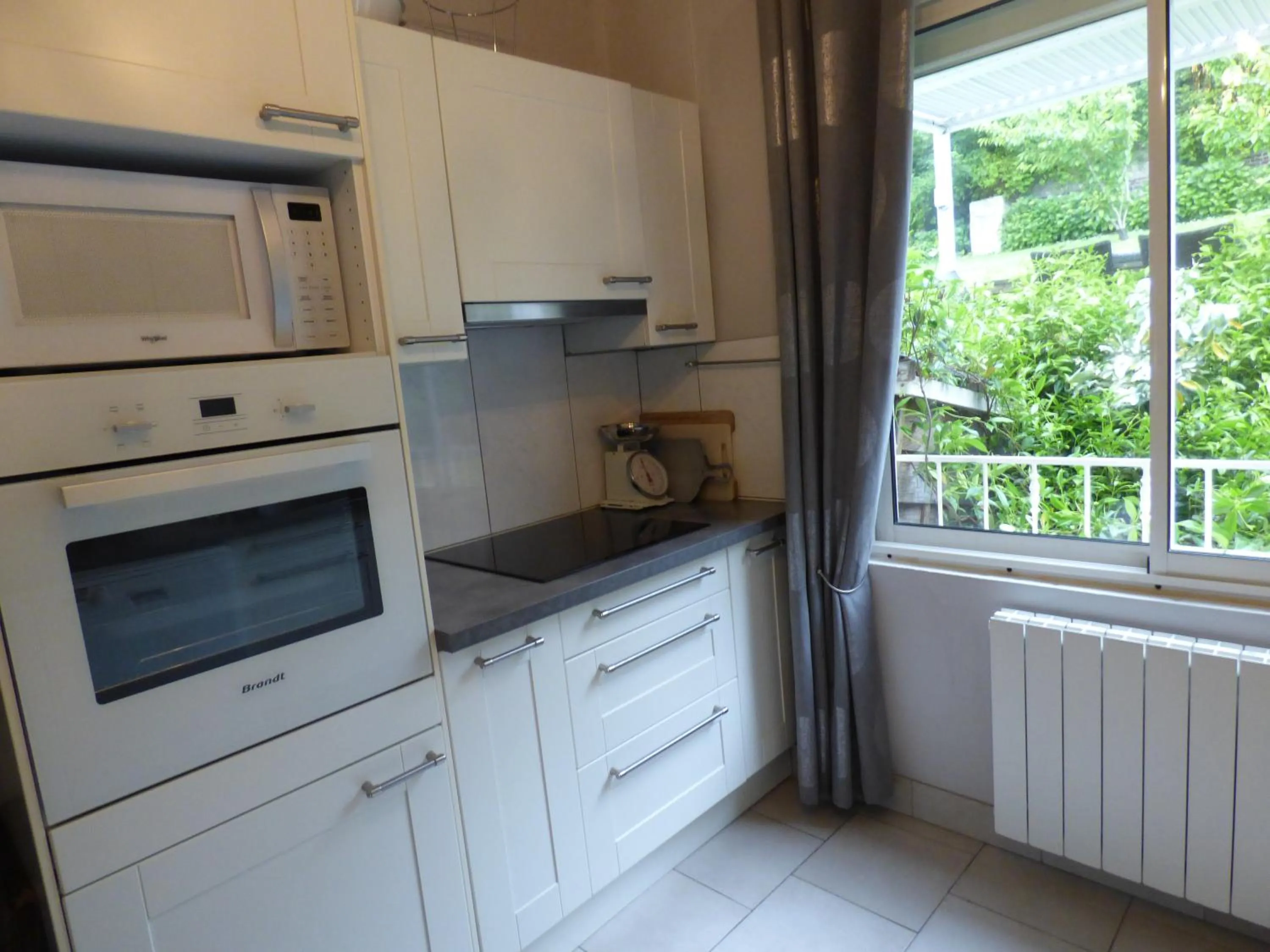 Le Clos des Camélias, 4 chambres- 8 personnes- 300m de la plage