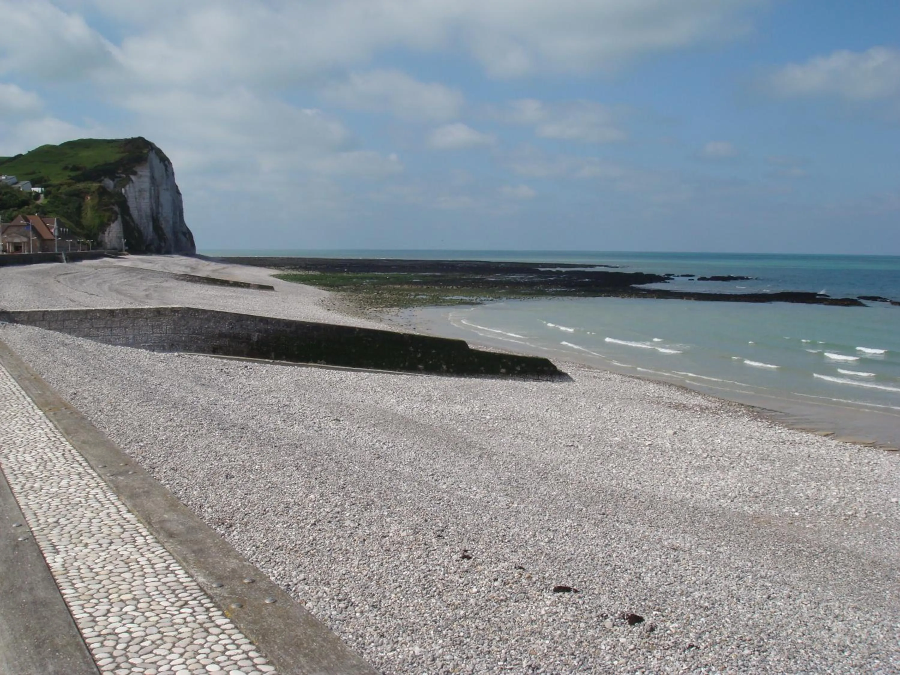 Beach in Le Clos des Camélias, 4 chambres- 8 personnes- 300m de la plage