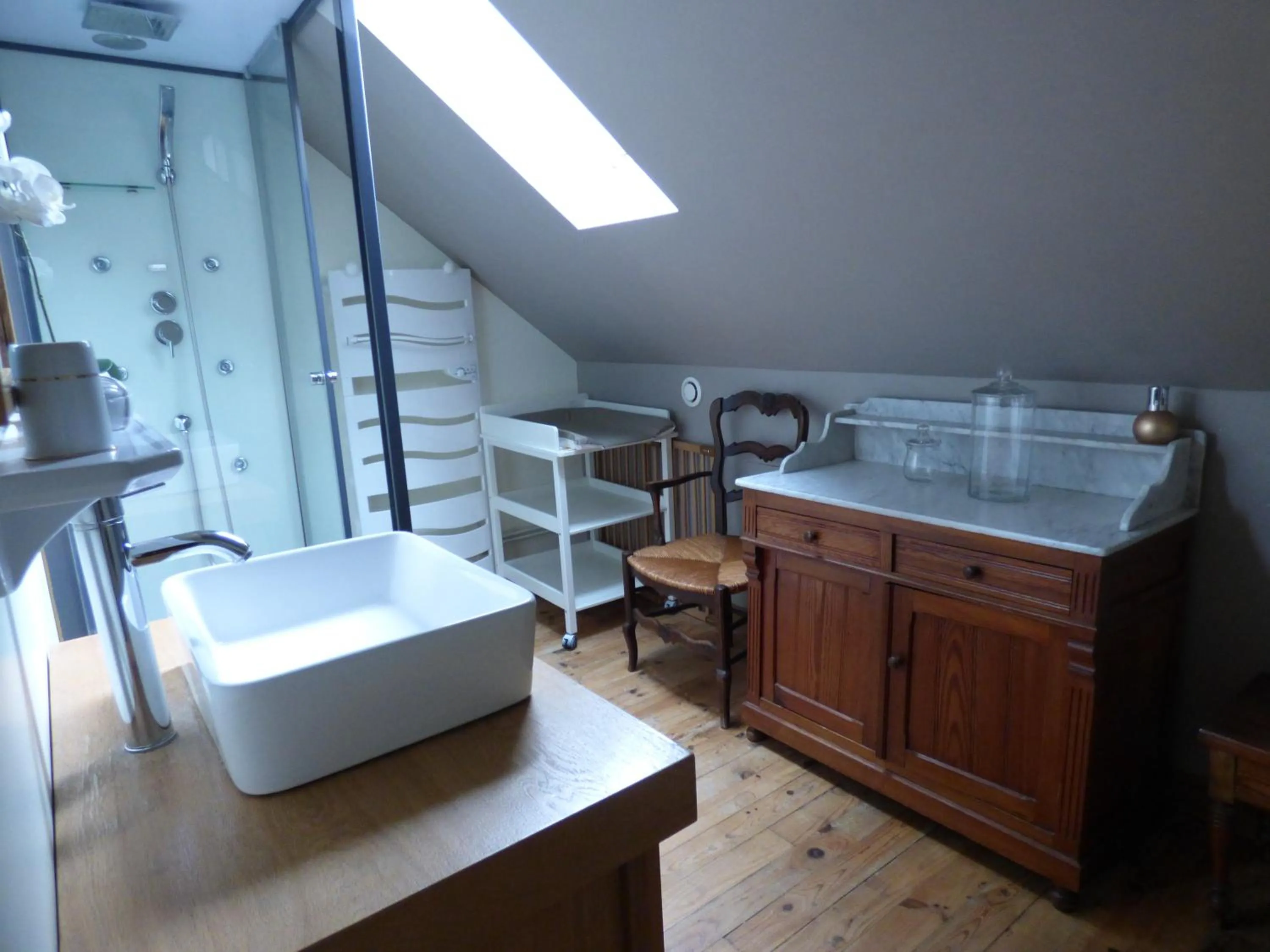 Le Clos des Camélias, 4 chambres- 8 personnes- 300m de la plage