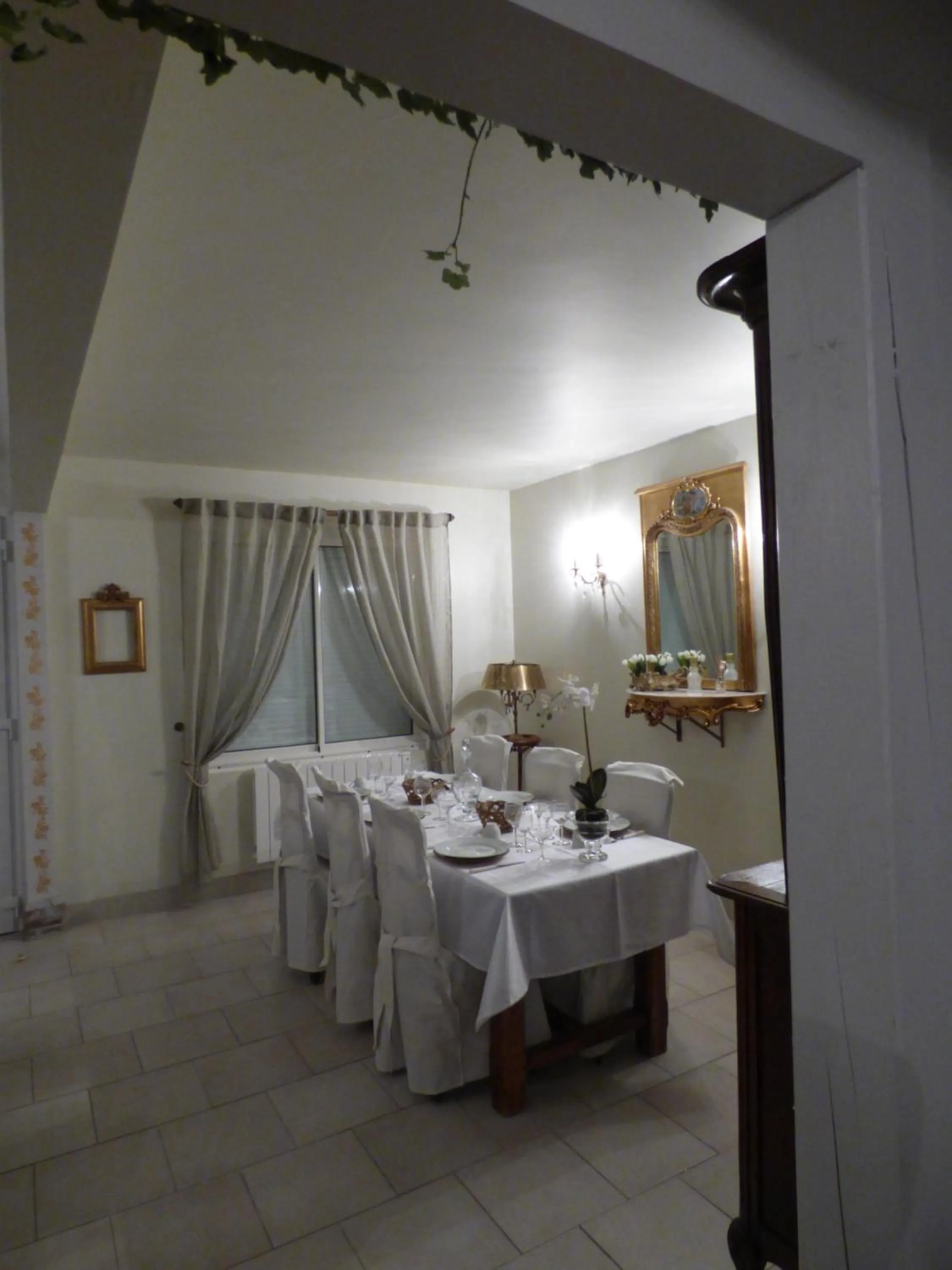 Living room in Le Clos des Camélias, 4 chambres- 8 personnes- 300m de la plage