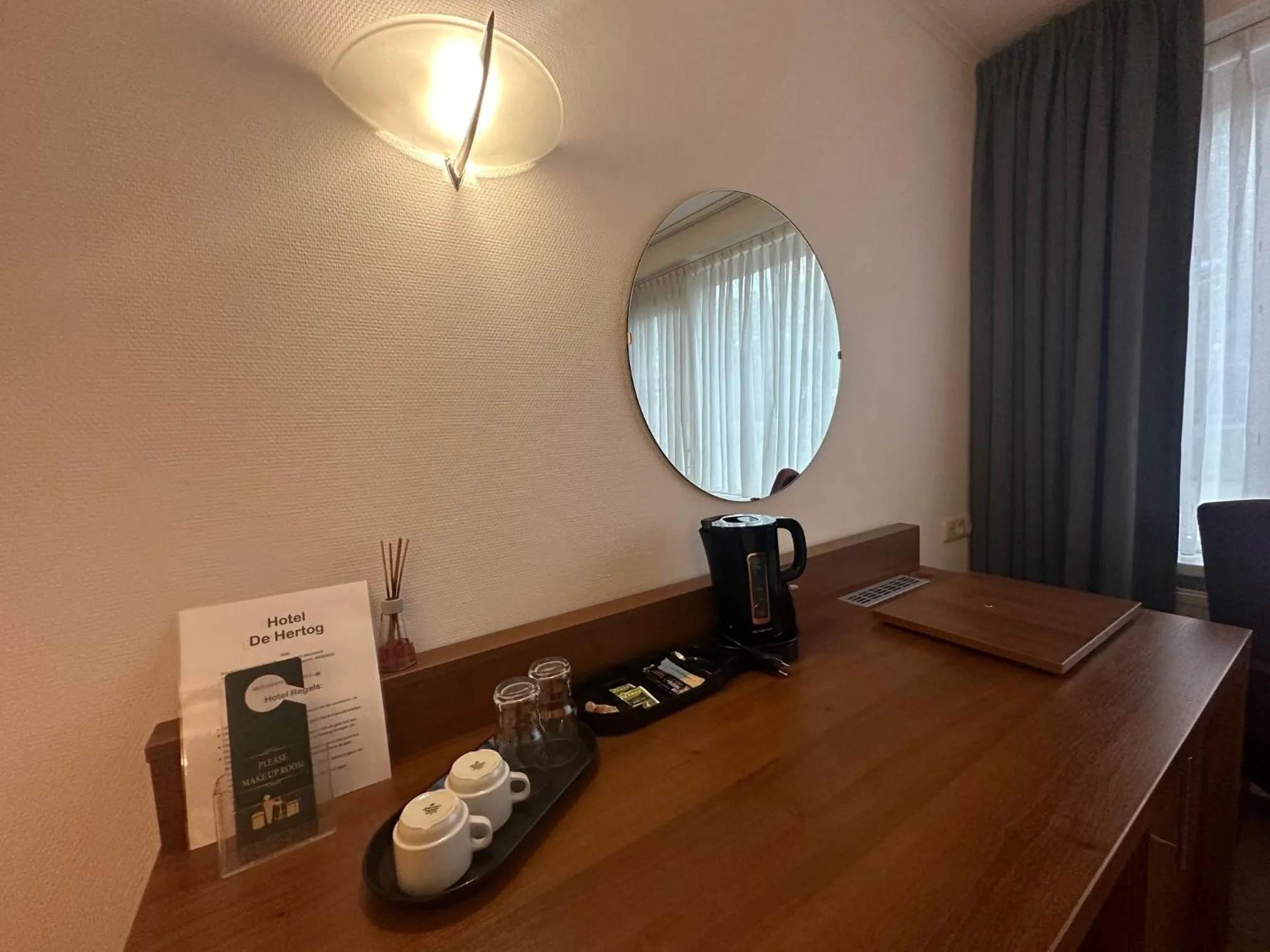 Coffee/tea facilities in Hotel De Hertog