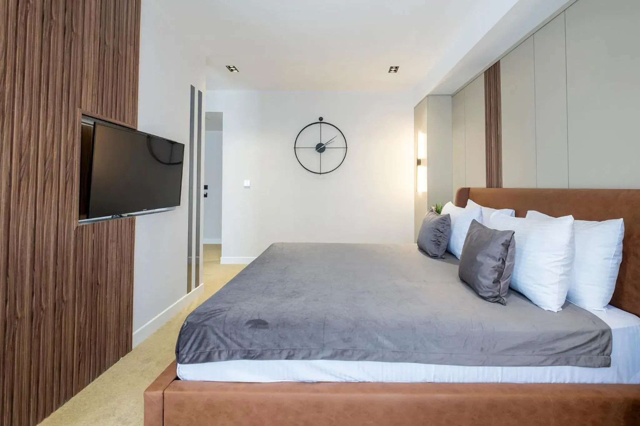 Communal lounge/ TV room, Bed in Euphrates Hotel Bursa Communal lounge/ TV room, Bed in Euphrates Hotel Bursa