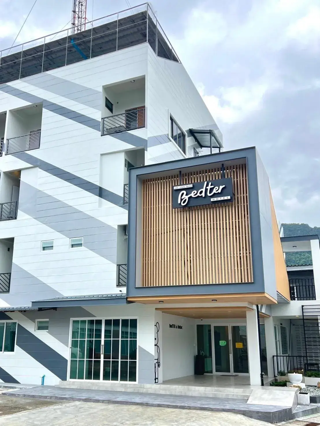 Property building in Bedter Hotel Phang Nga Property building in Bedter Hotel Phang Nga