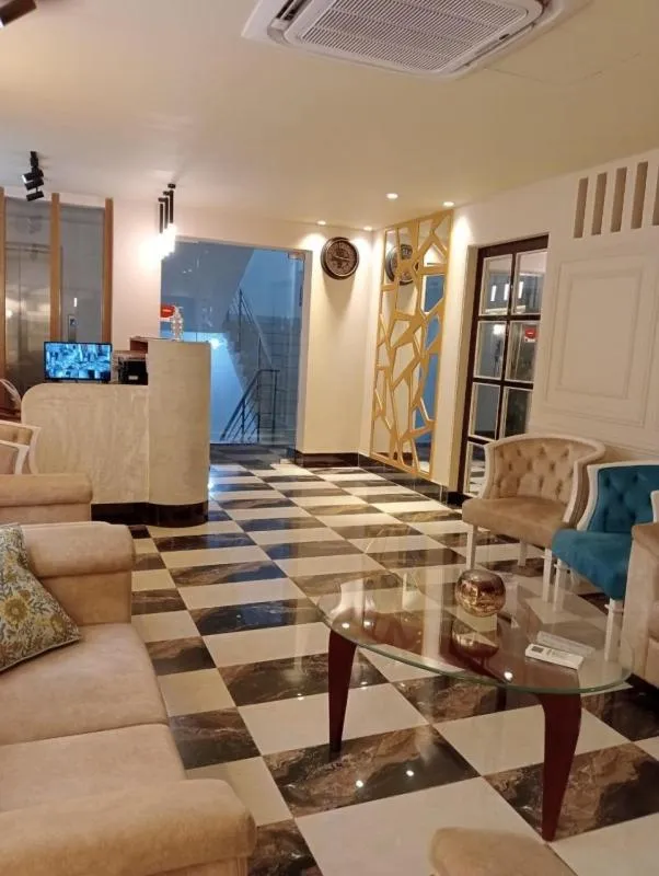 Lobby or reception in The Tayef Residency