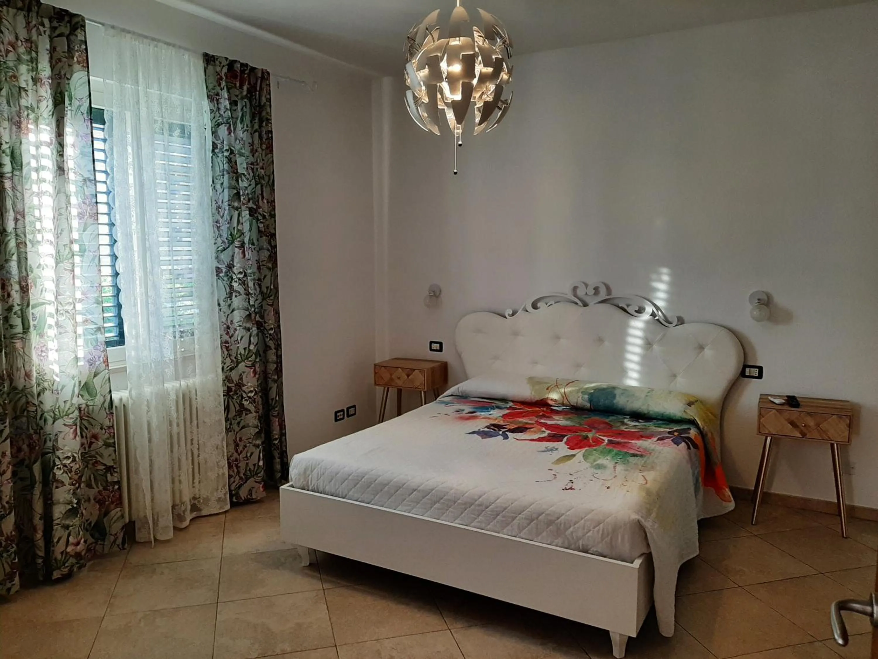 Bedroom, Bed in Viola di Mare Rooms and Parking