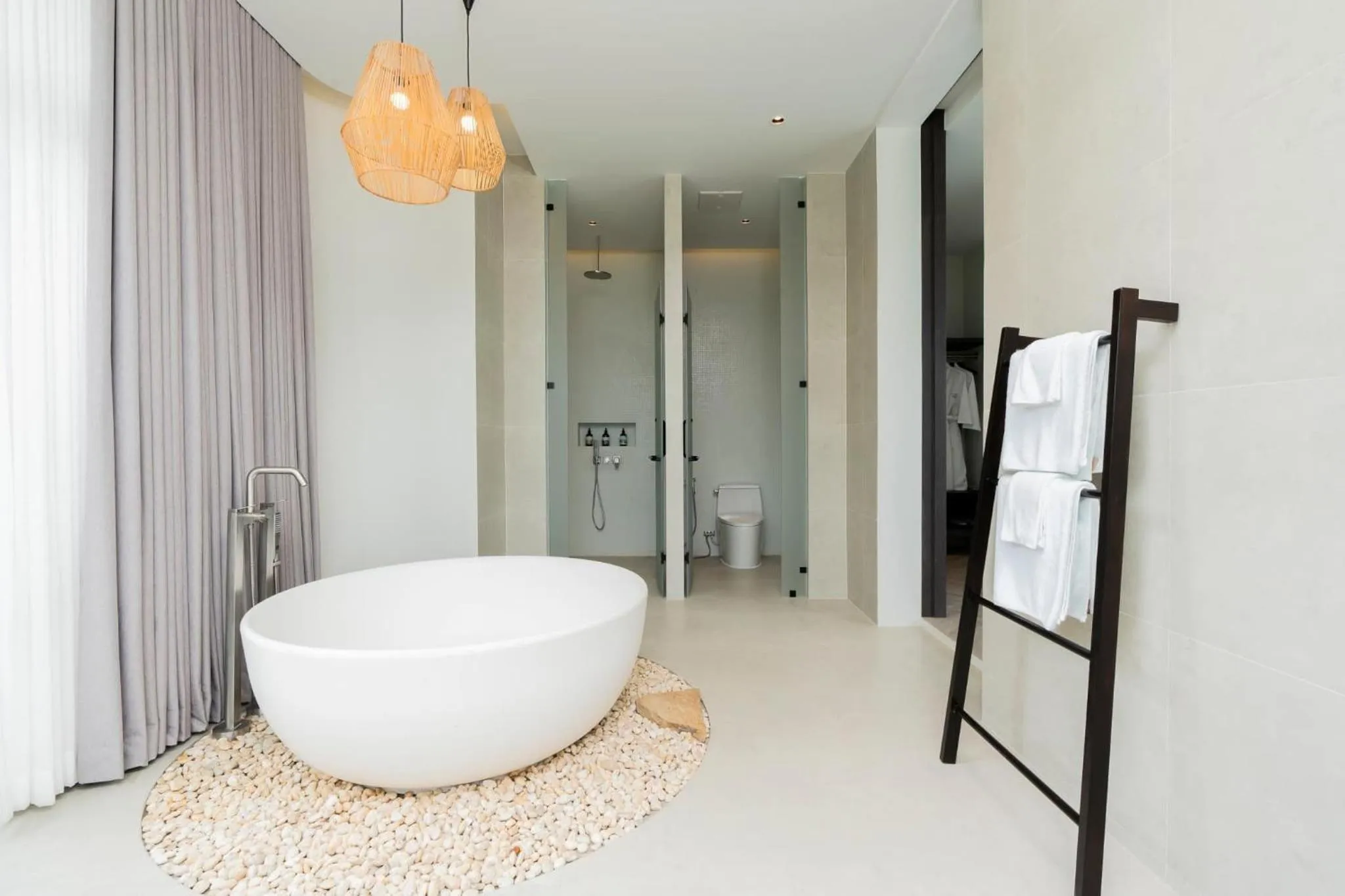 Shower in Kirirhom Khao Kho
