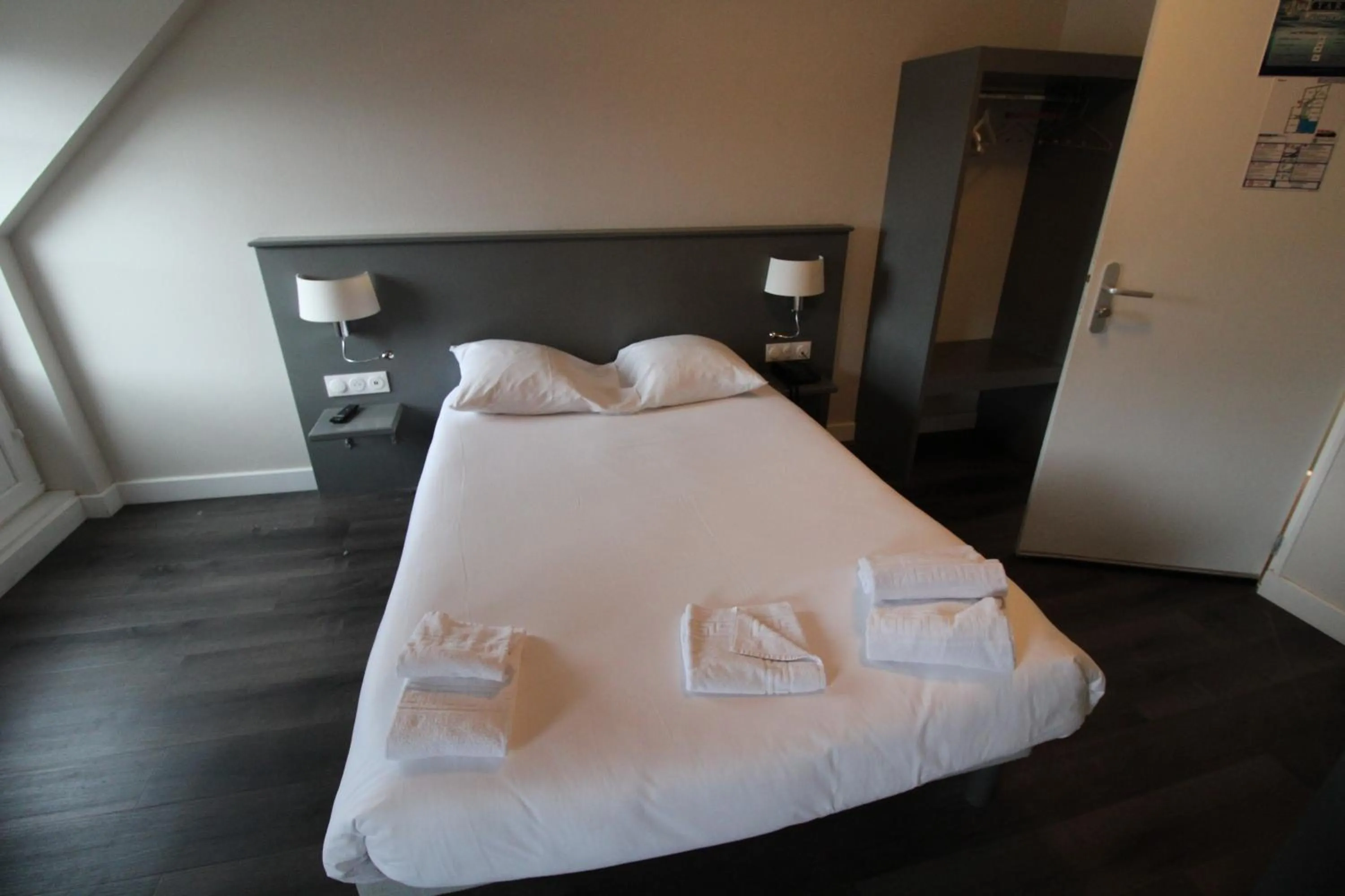 Bed in Hôtel Casabianca