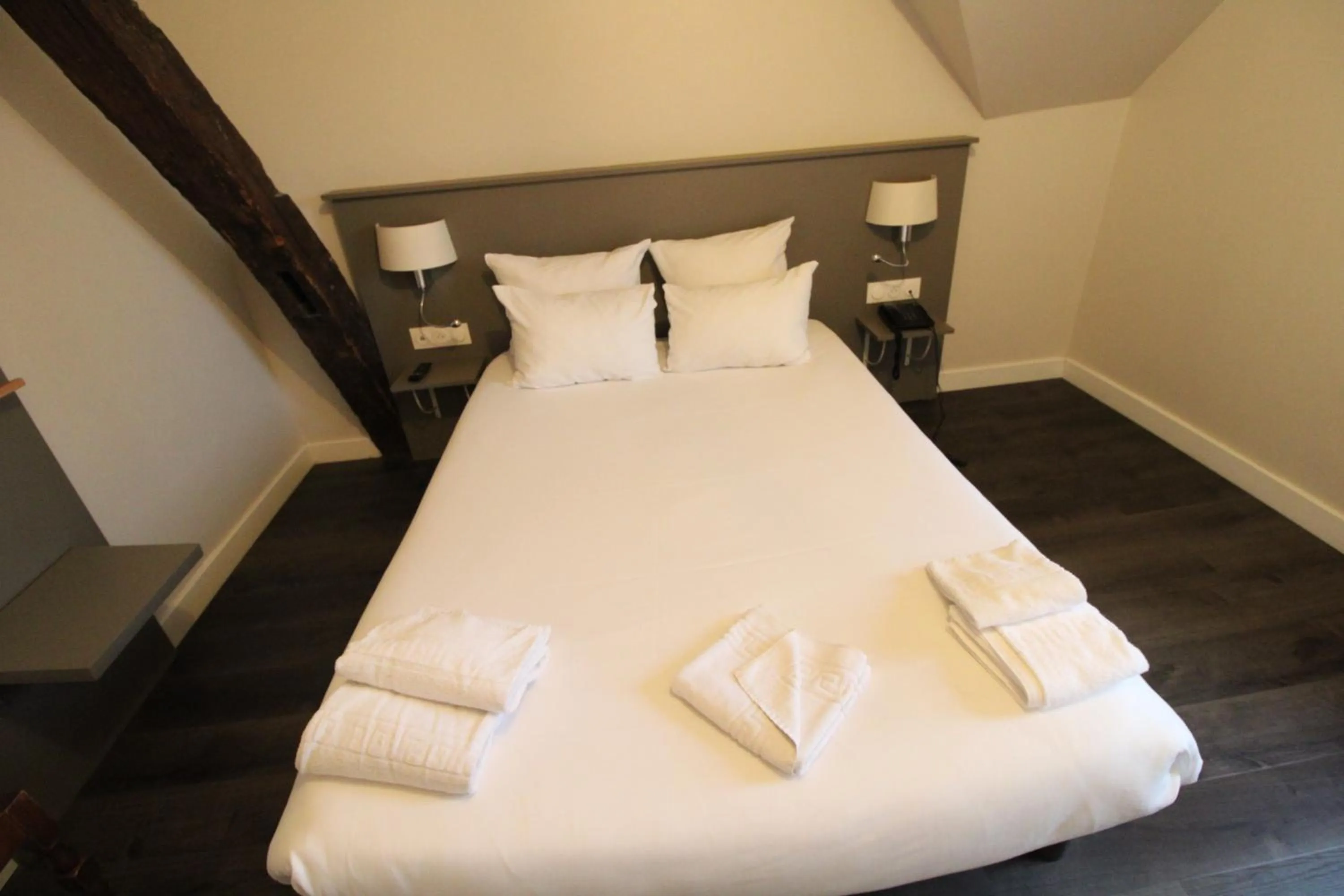 Bed in Hôtel Casabianca
