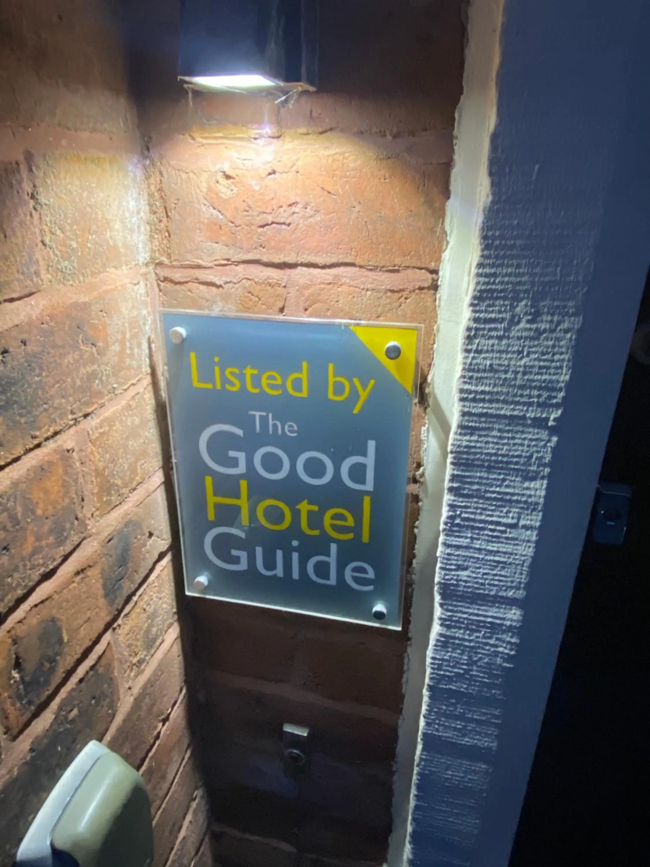 Logo/Certificate/Sign in The Rooms Lytham