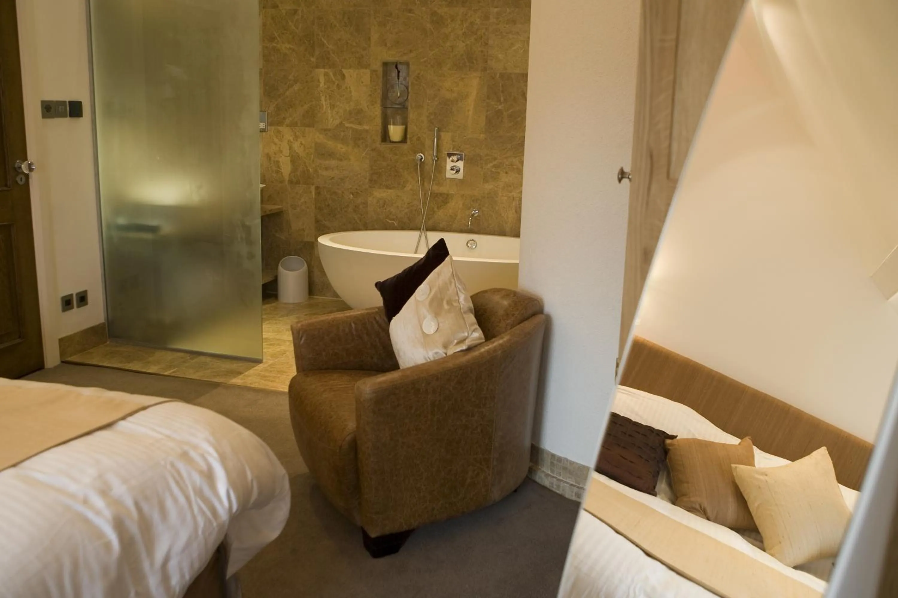 Photo of the whole room, Bed in The Rooms Lytham