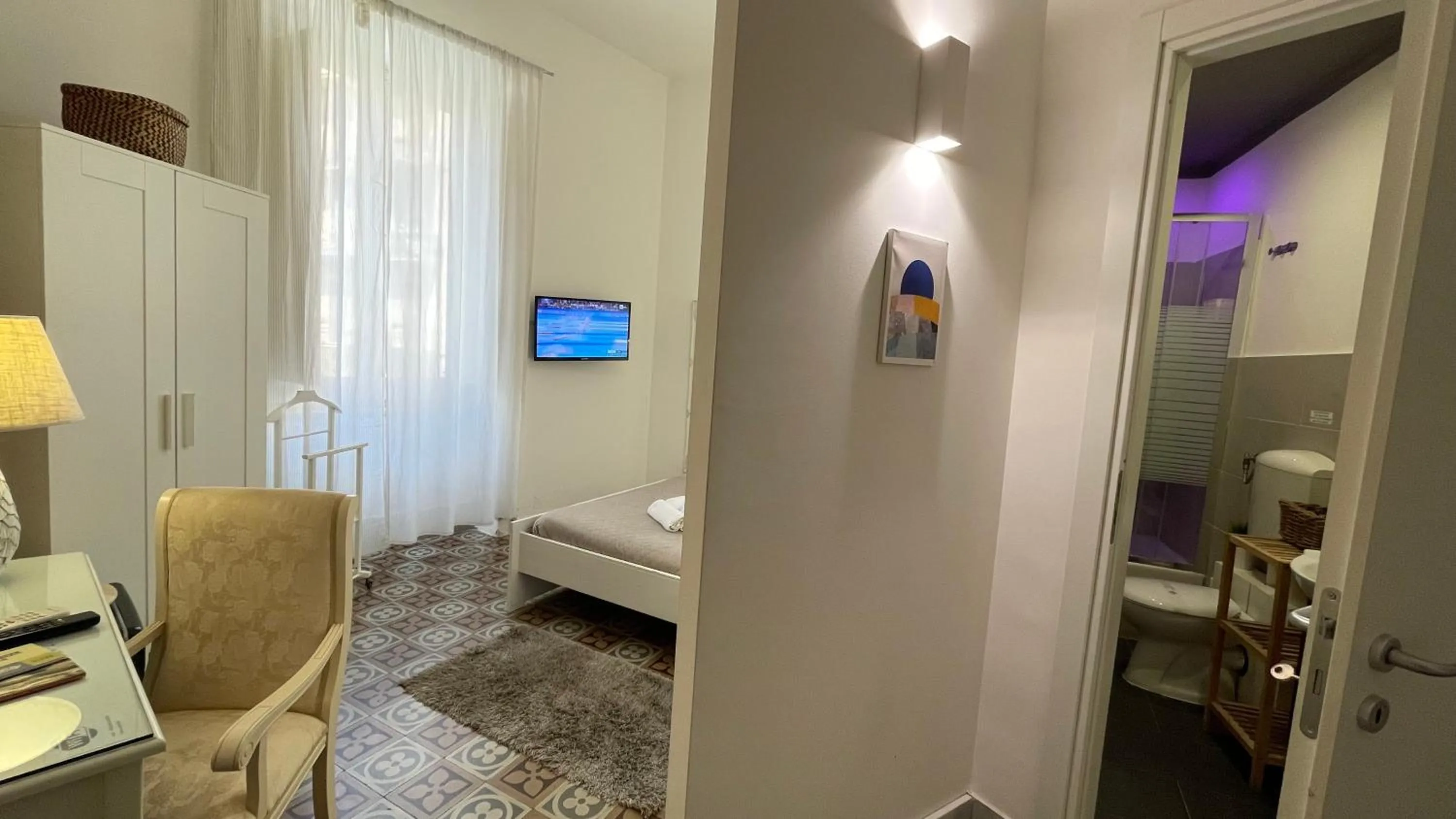 Bathroom in BB Essenze