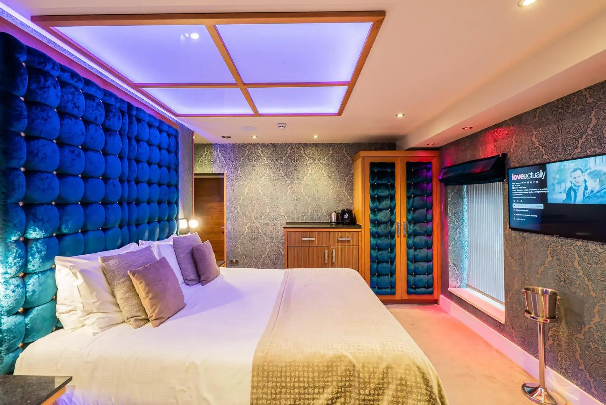 King Suite with Spa Bath in Church Suites by The Cranleigh Boutique King Suite with Spa Bath in Church Suites by The Cranleigh Boutique