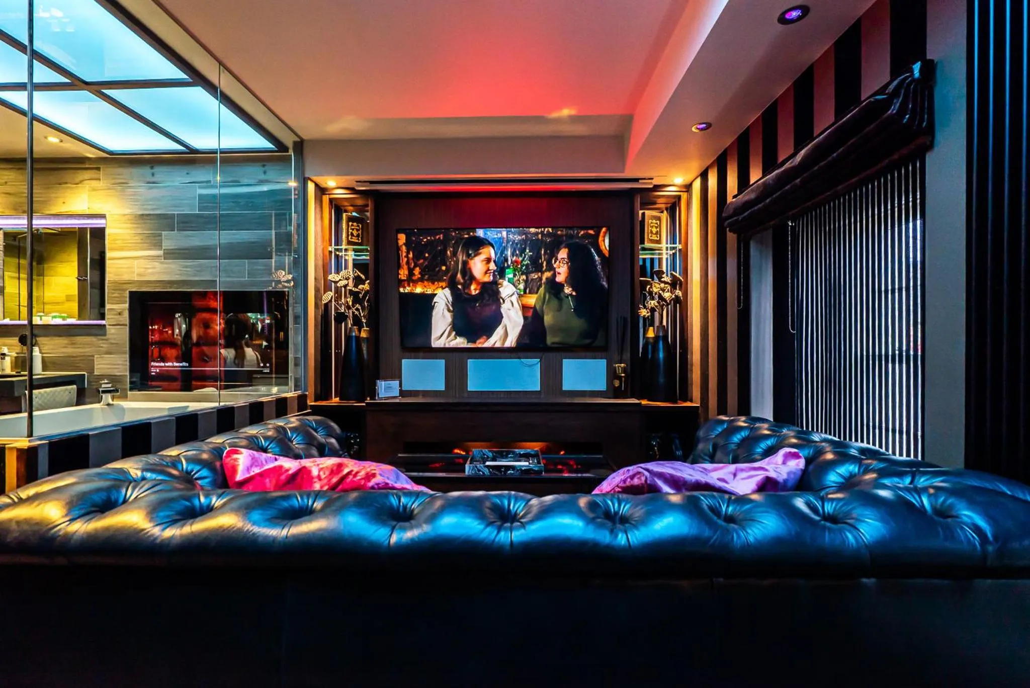 TV and multimedia in Church Suites by The Cranleigh Boutique