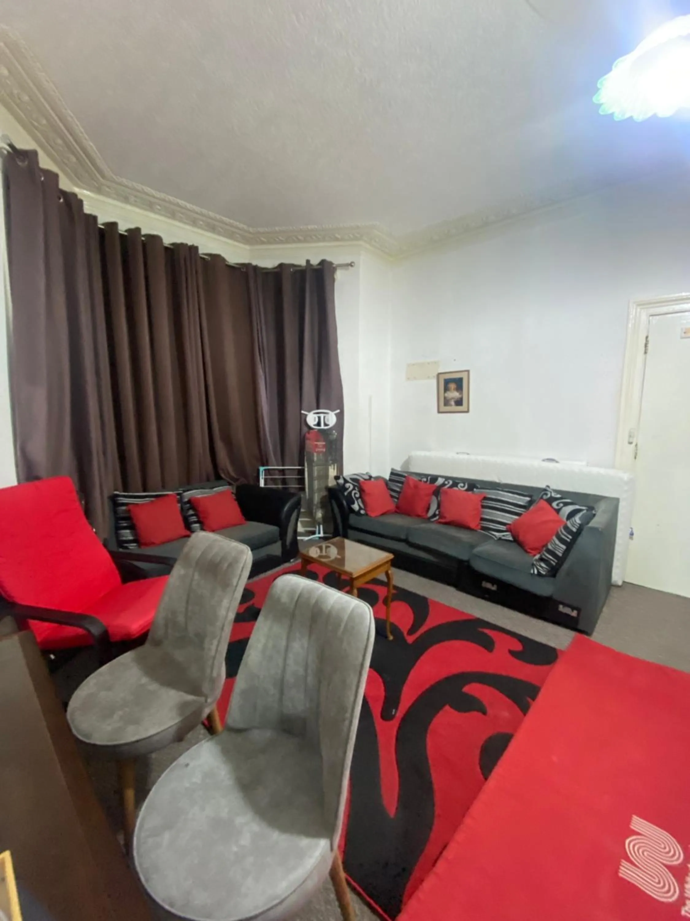 Living room in Saji Hotel Ilford