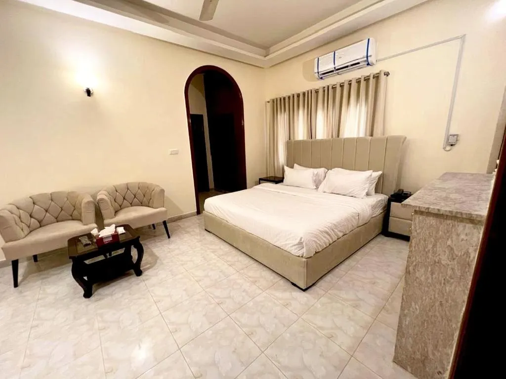 Bed in Heritage inn B&B Guest House Islamabad