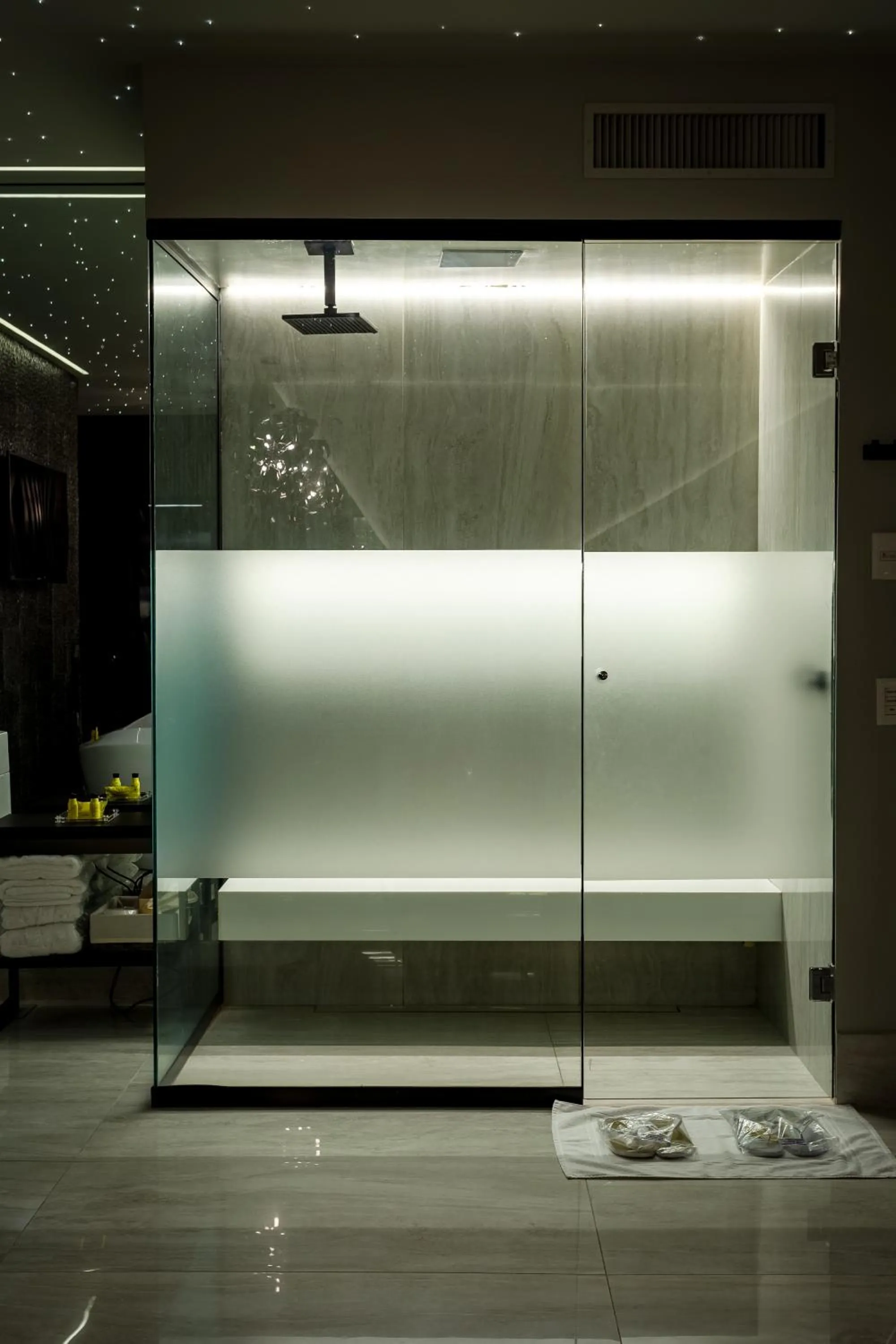 Bathroom in Corinto Hotel