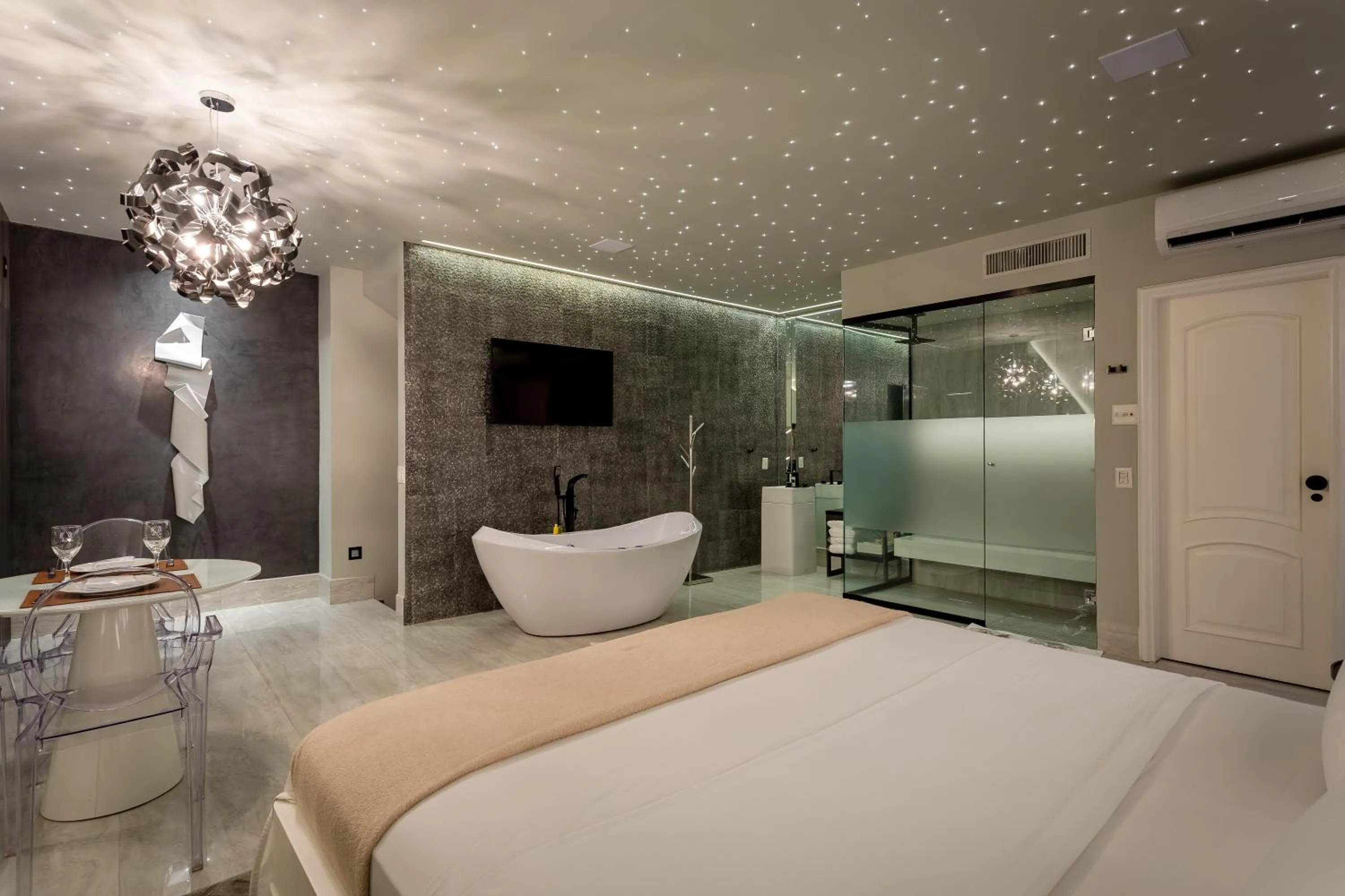 Bed in Corinto Hotel