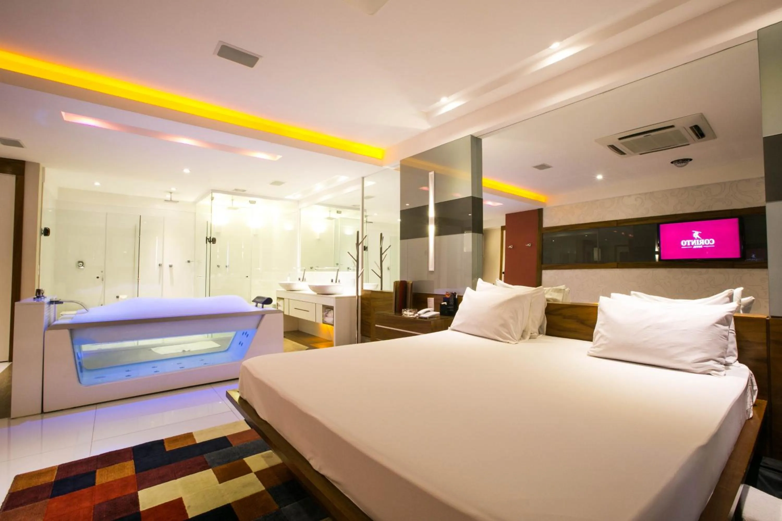 Bedroom, Bed in Corinto Hotel