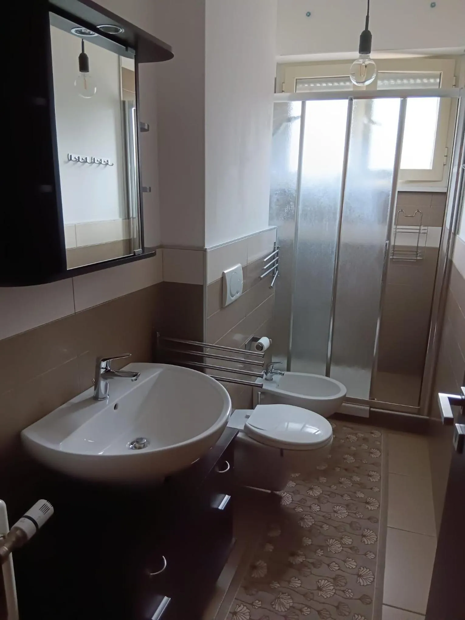 Shower in Le Comunicazioni