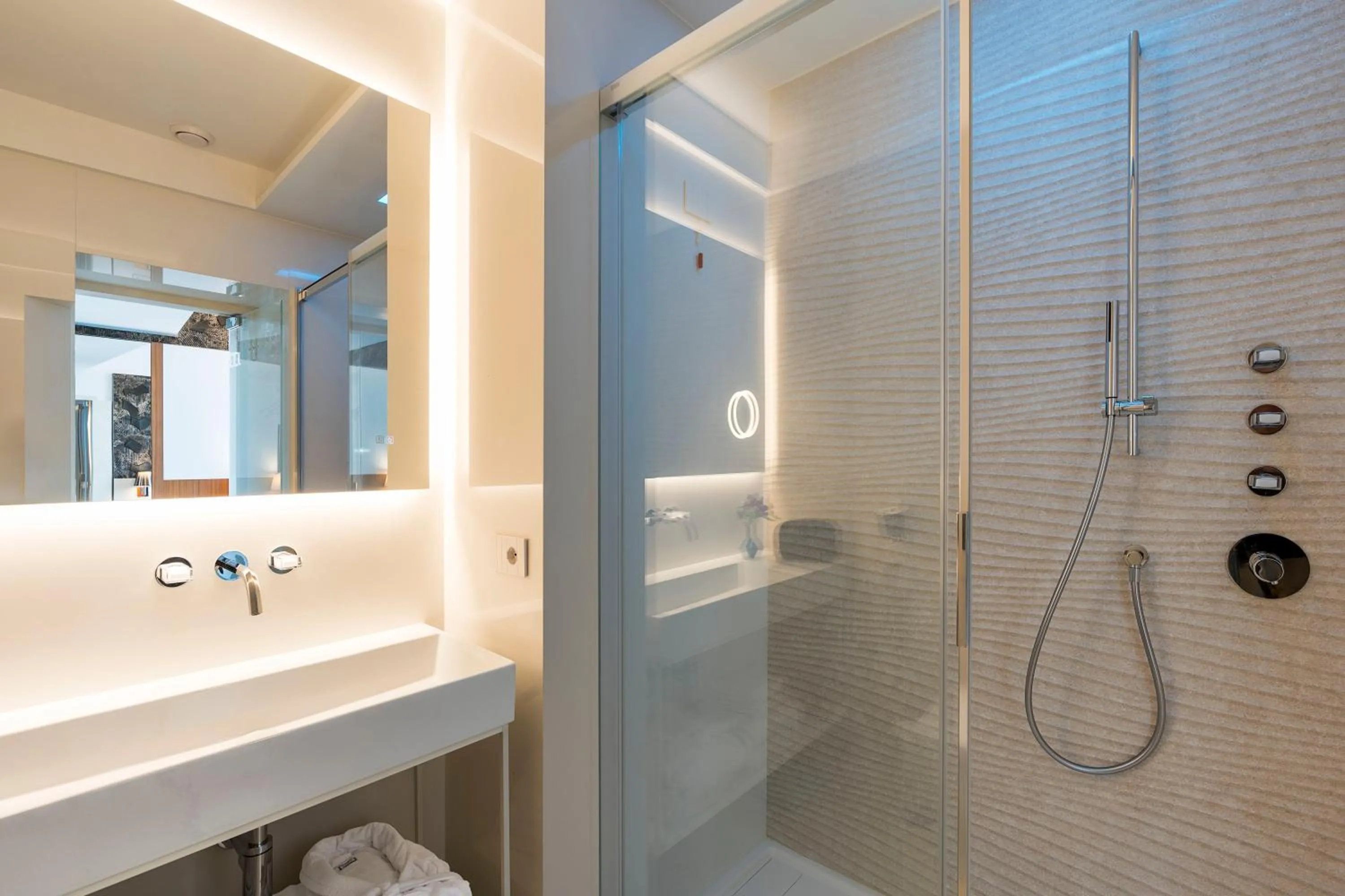 Bathroom in Maniace Boutique Hotel Ortigia - UNA Esperienze