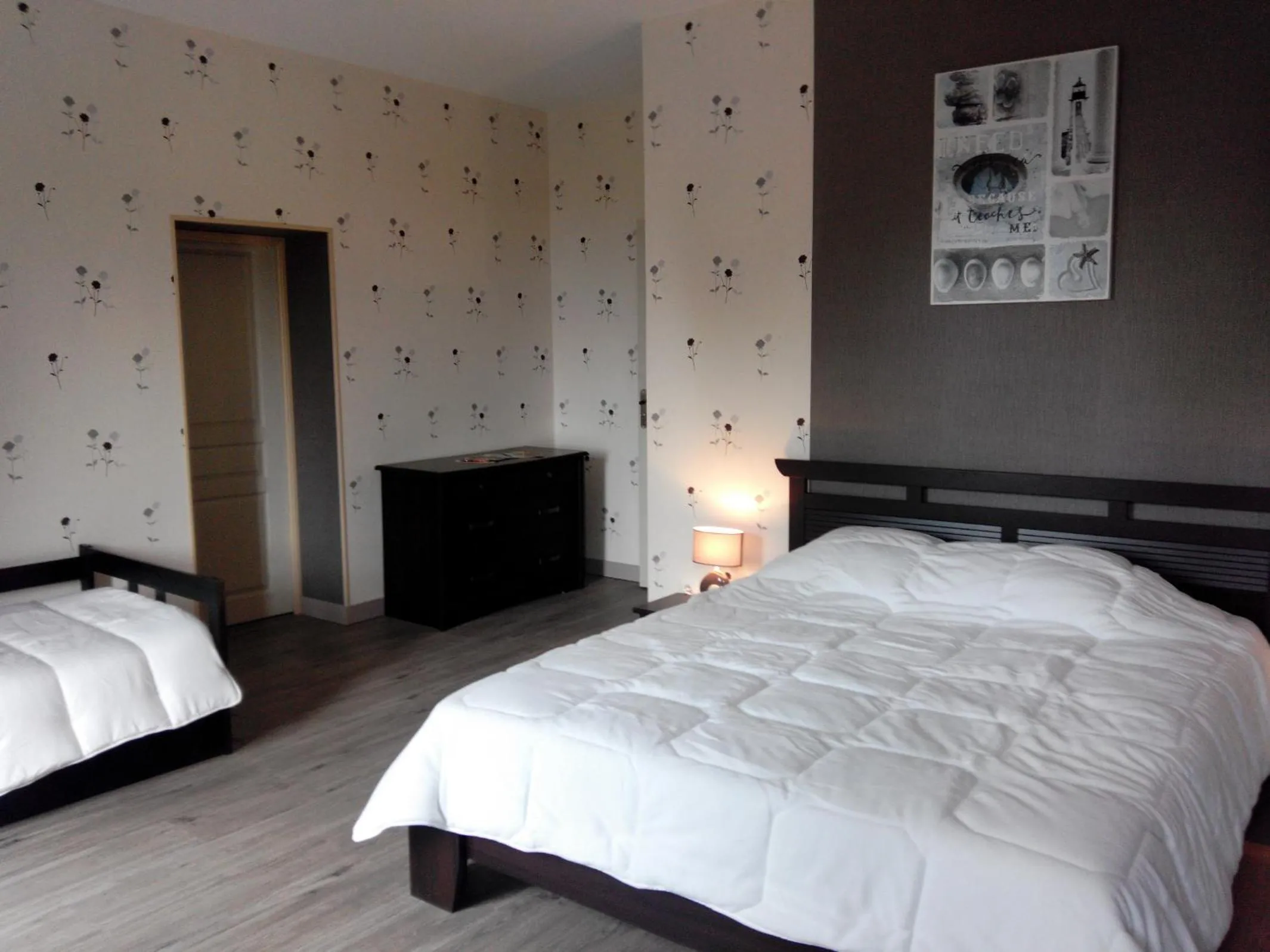 Bedroom, Bed in Chambres d'hôtes -- Le Clos de Gémozac