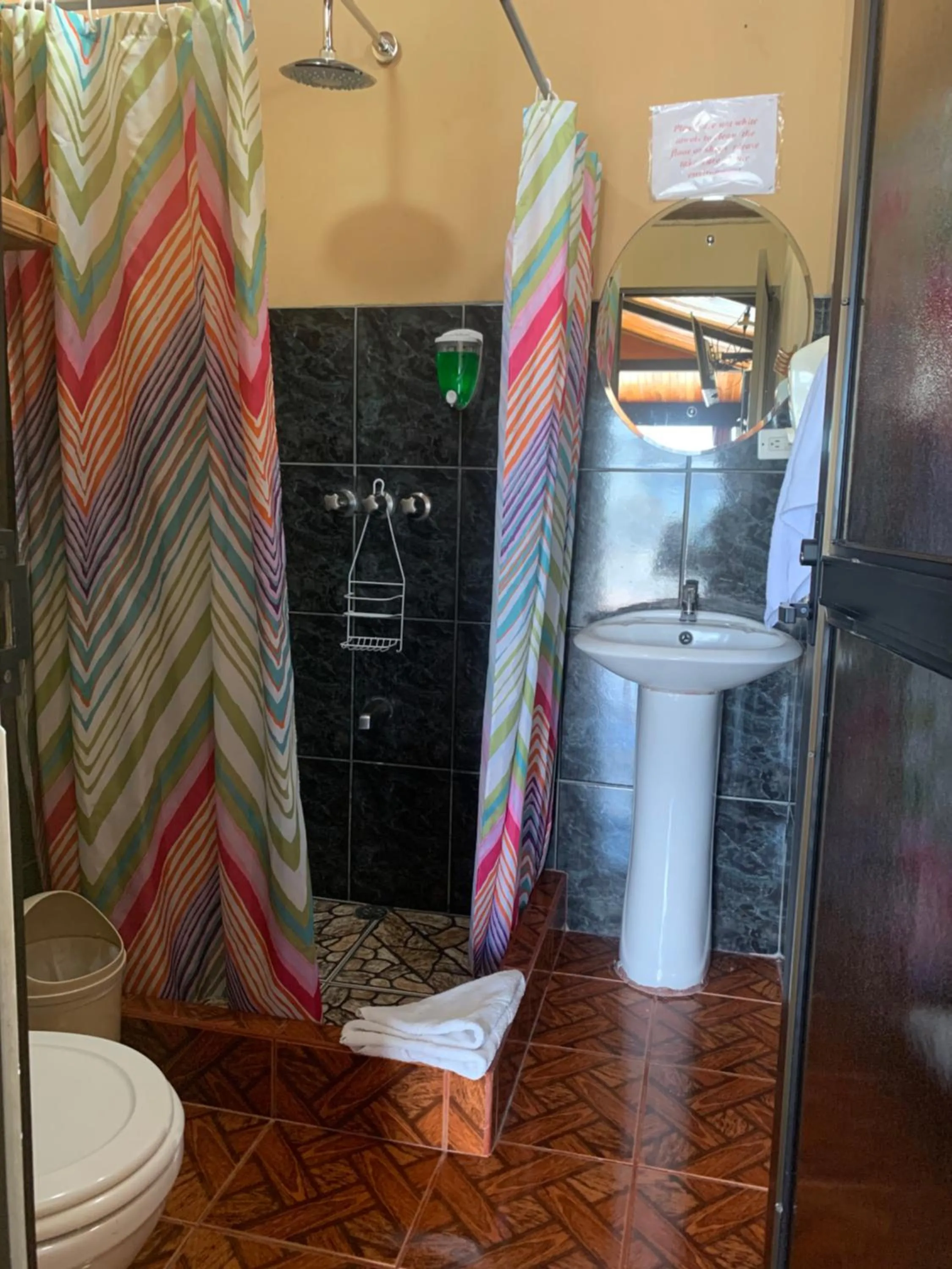 Shower in Cabinas Vista Al Golfo