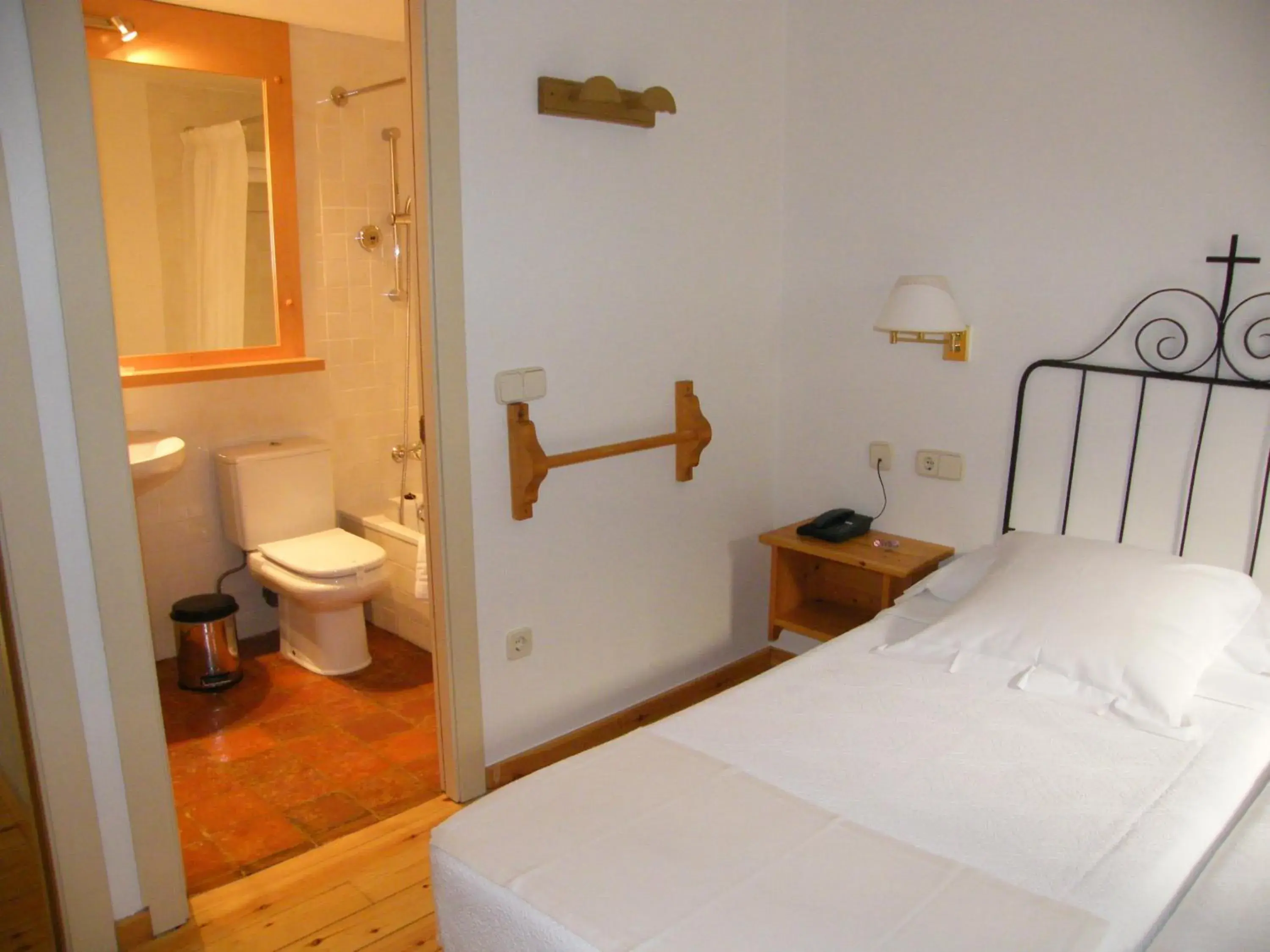 Twin Room in Hotel de La Font Peralada Twin Room in Hotel de La Font Peralada