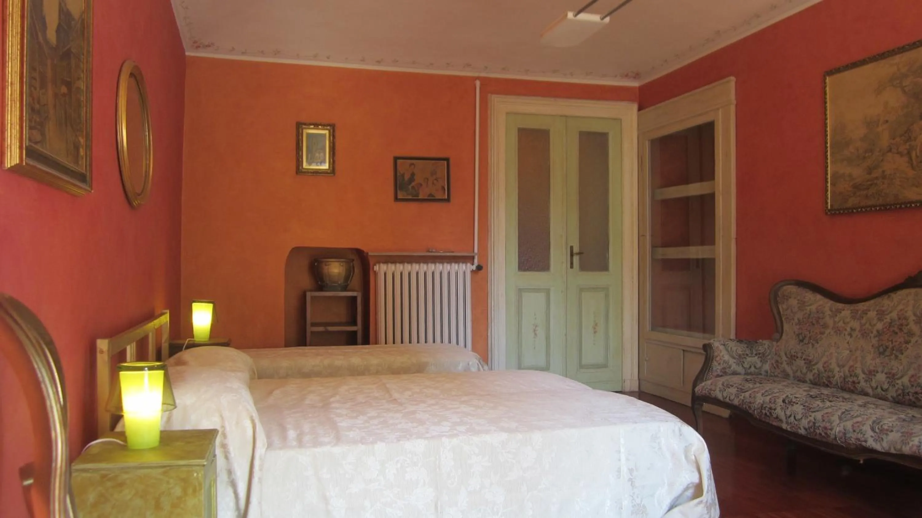 Photo of the whole room, Bed in San Quintino B&B
