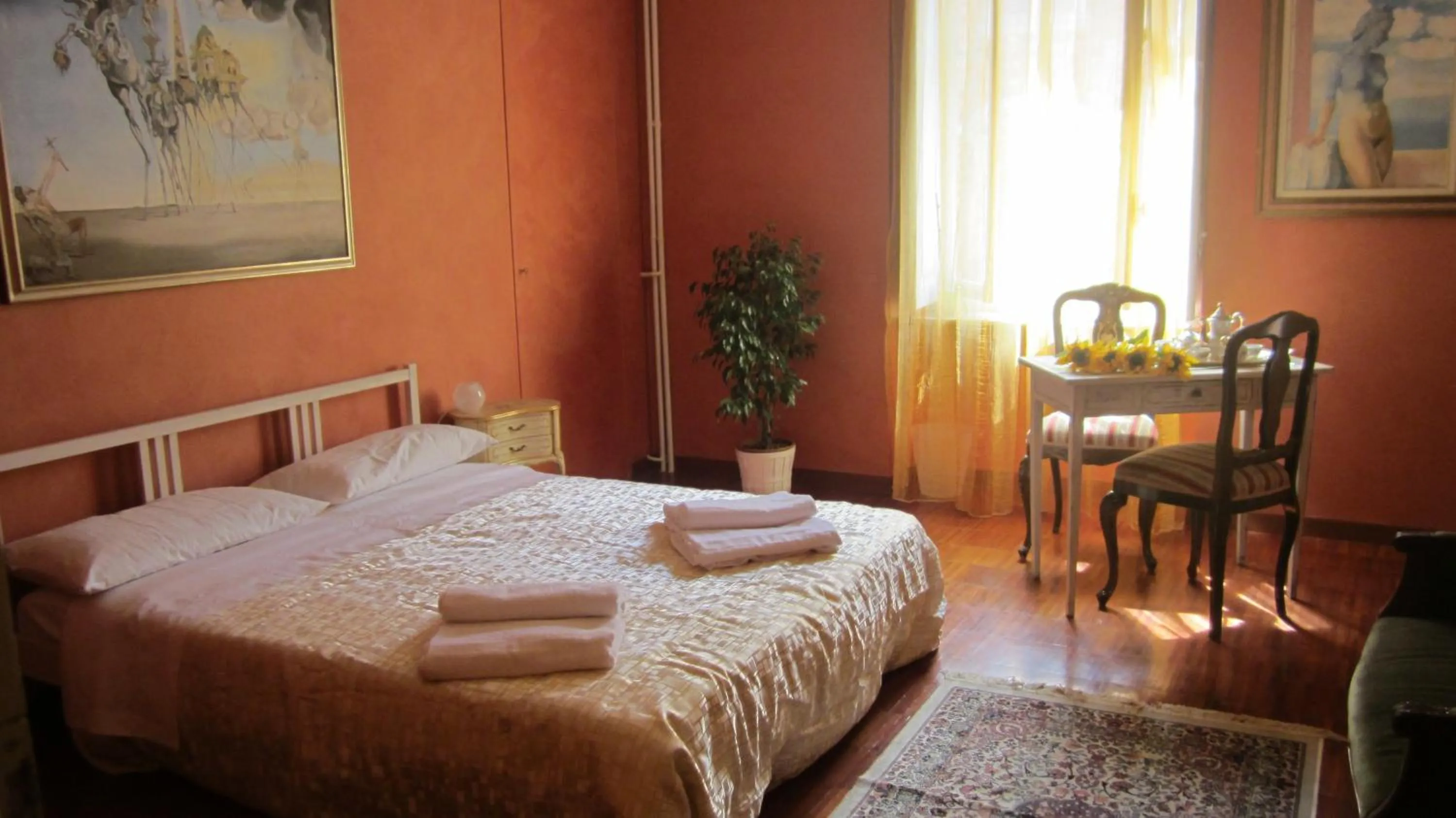 Photo of the whole room, Bed in San Quintino B&B