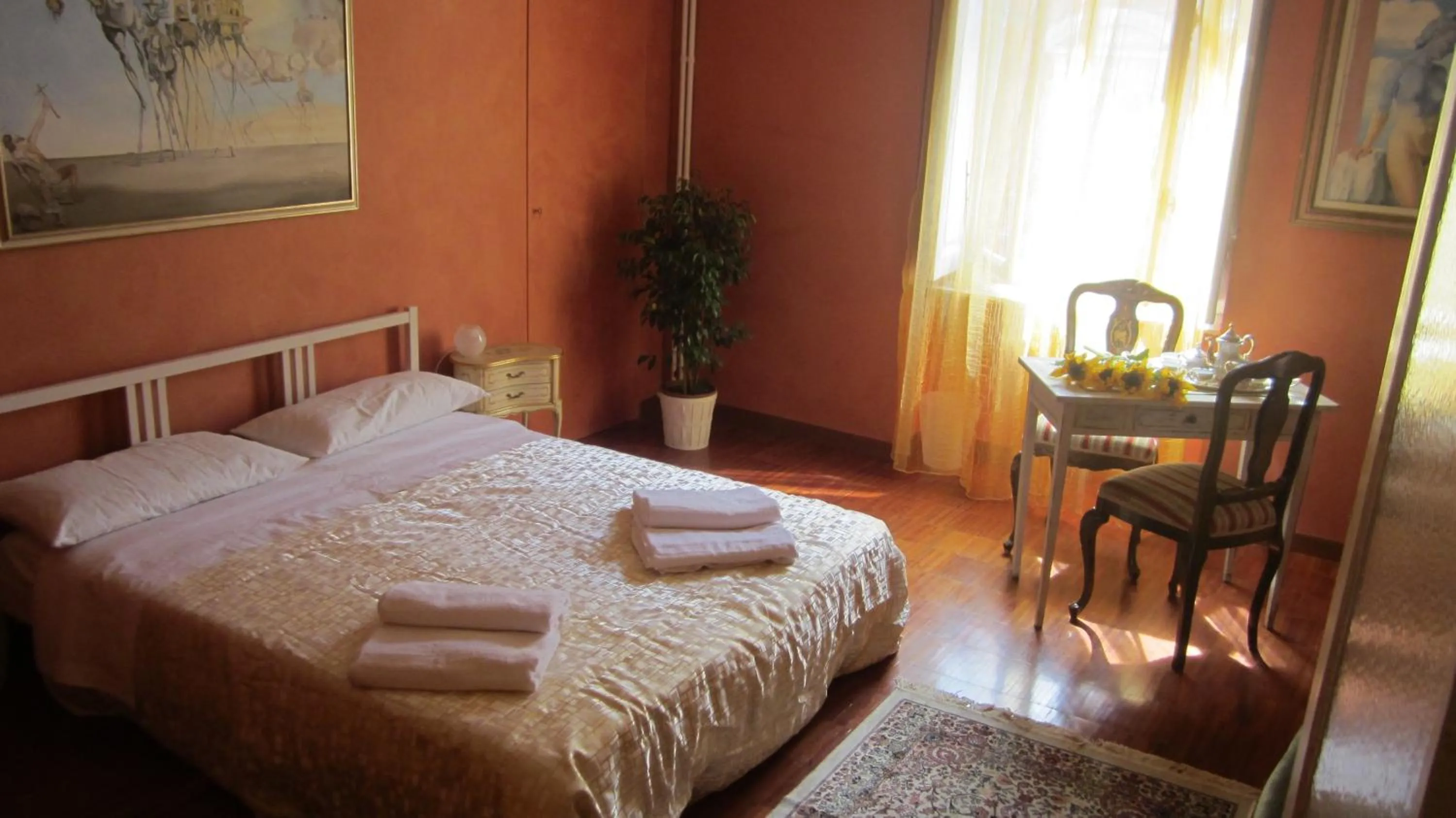 Photo of the whole room, Bed in San Quintino B&B