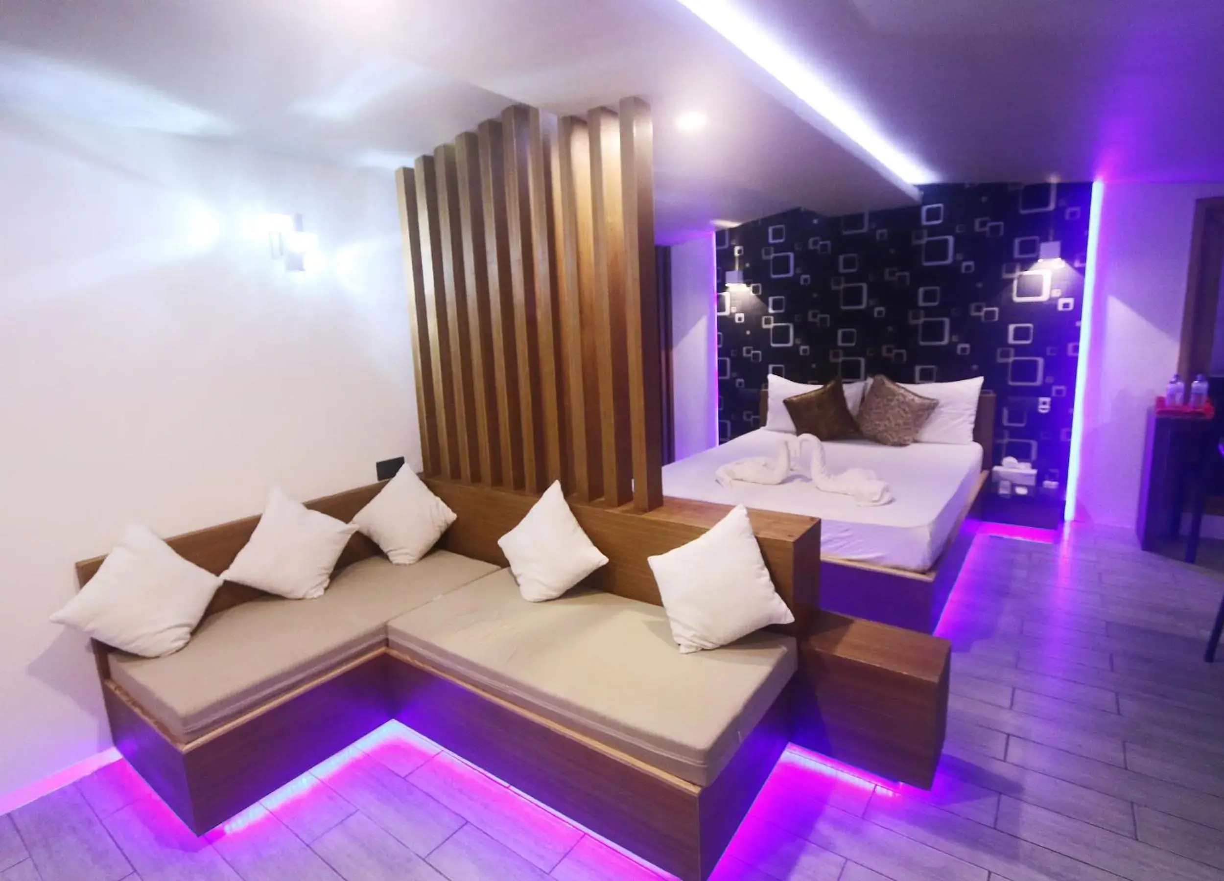 Bedroom, Bed in Ripple Beach Inn Bedroom, Bed in Ripple Beach Inn