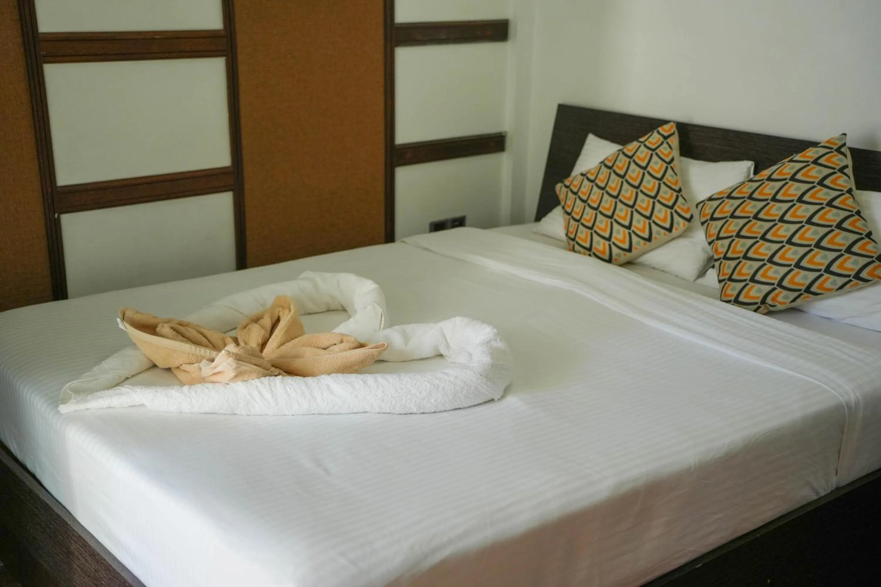 Bed in Ripple Beach Inn