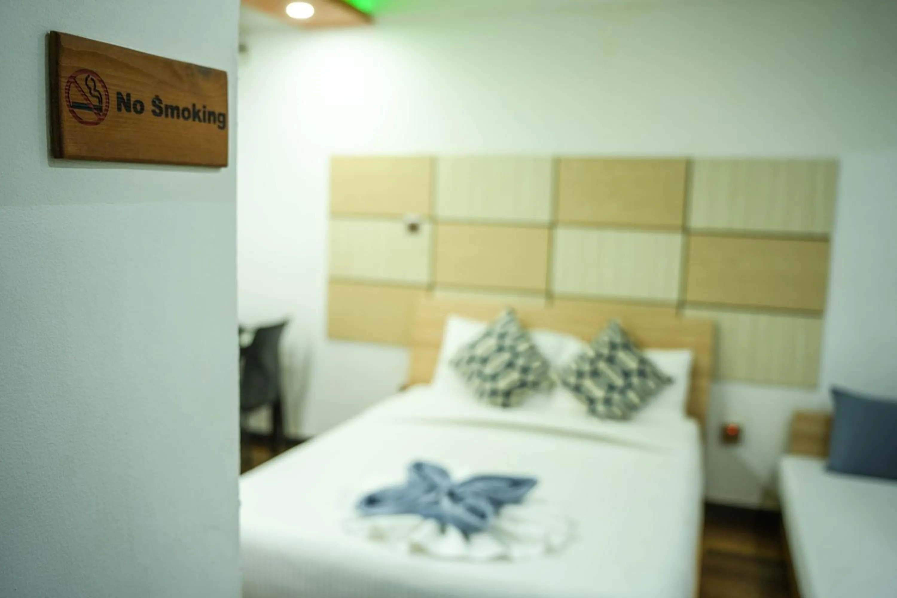 Bed in Ripple Beach Inn