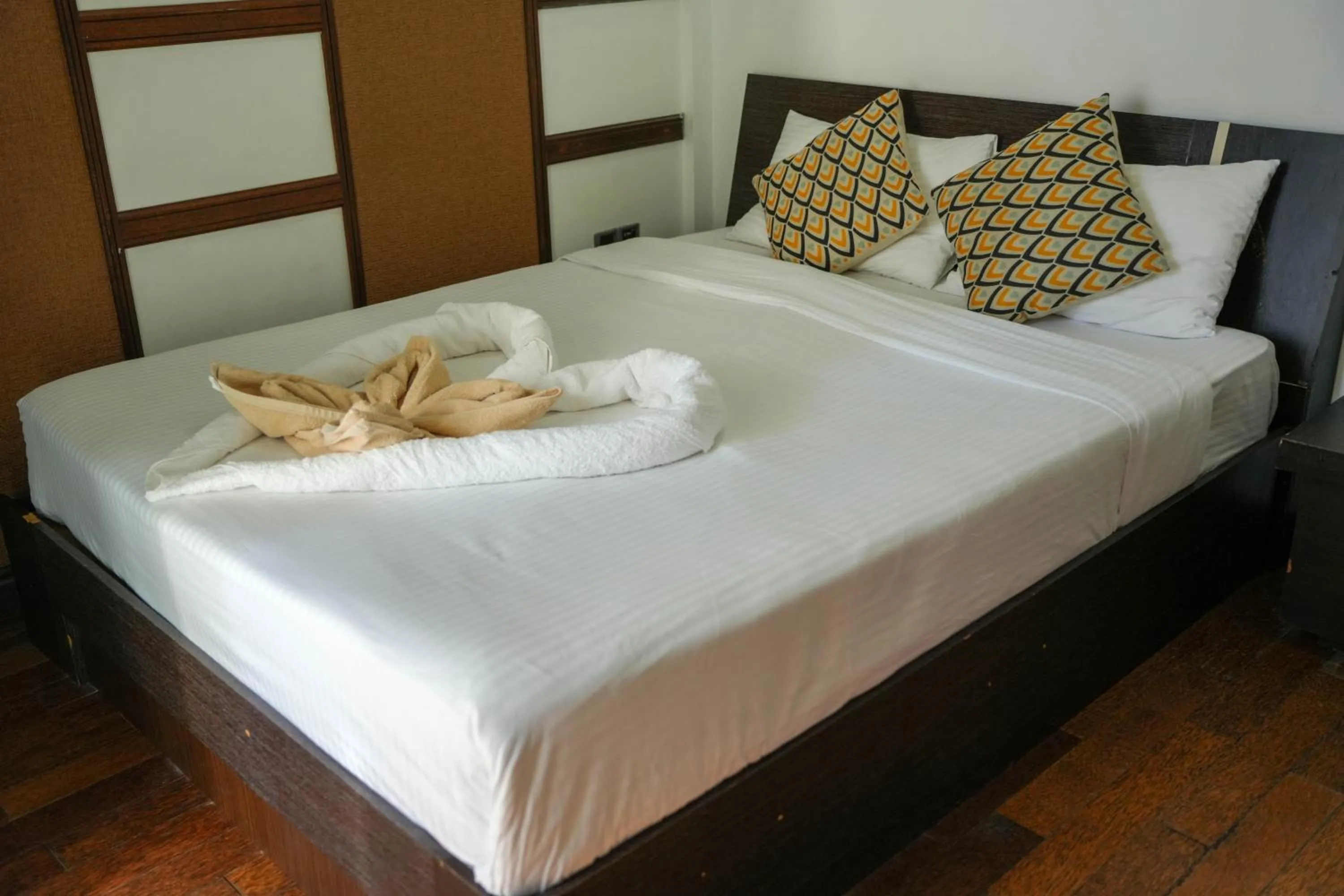 Bed in Ripple Beach Inn