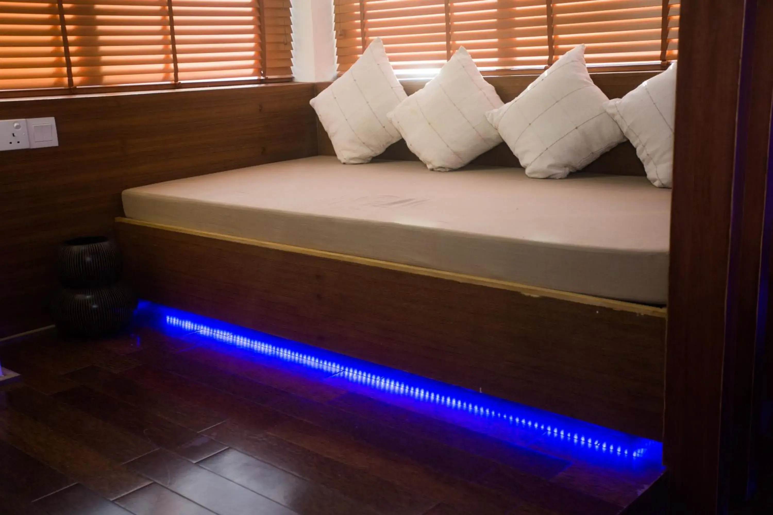 Living room, Bed in Ripple Beach Inn Living room, Bed in Ripple Beach Inn