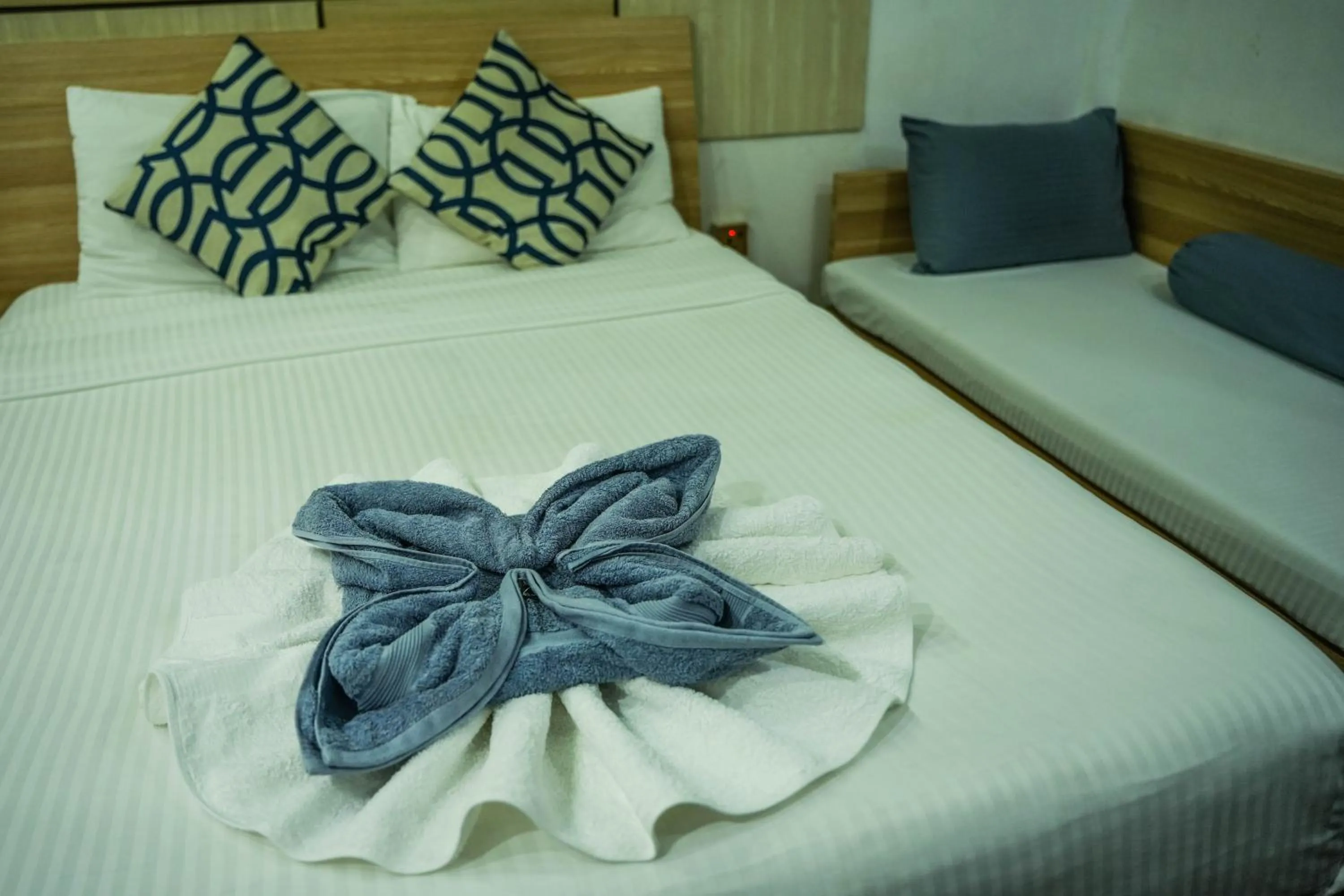 Bed in Ripple Beach Inn