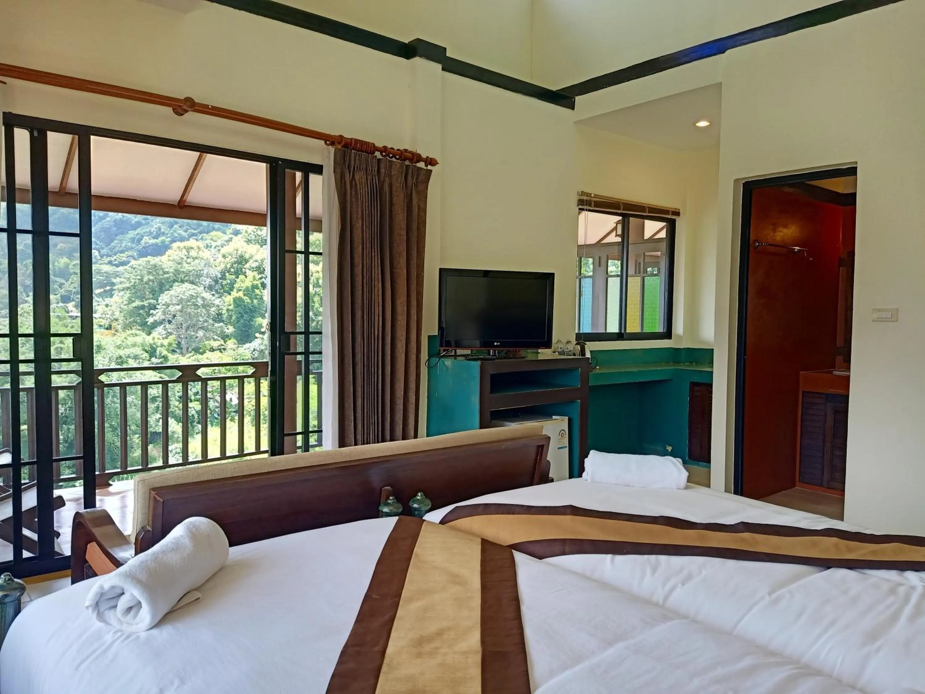 TV and multimedia, Bed in Insda Wellness Resort