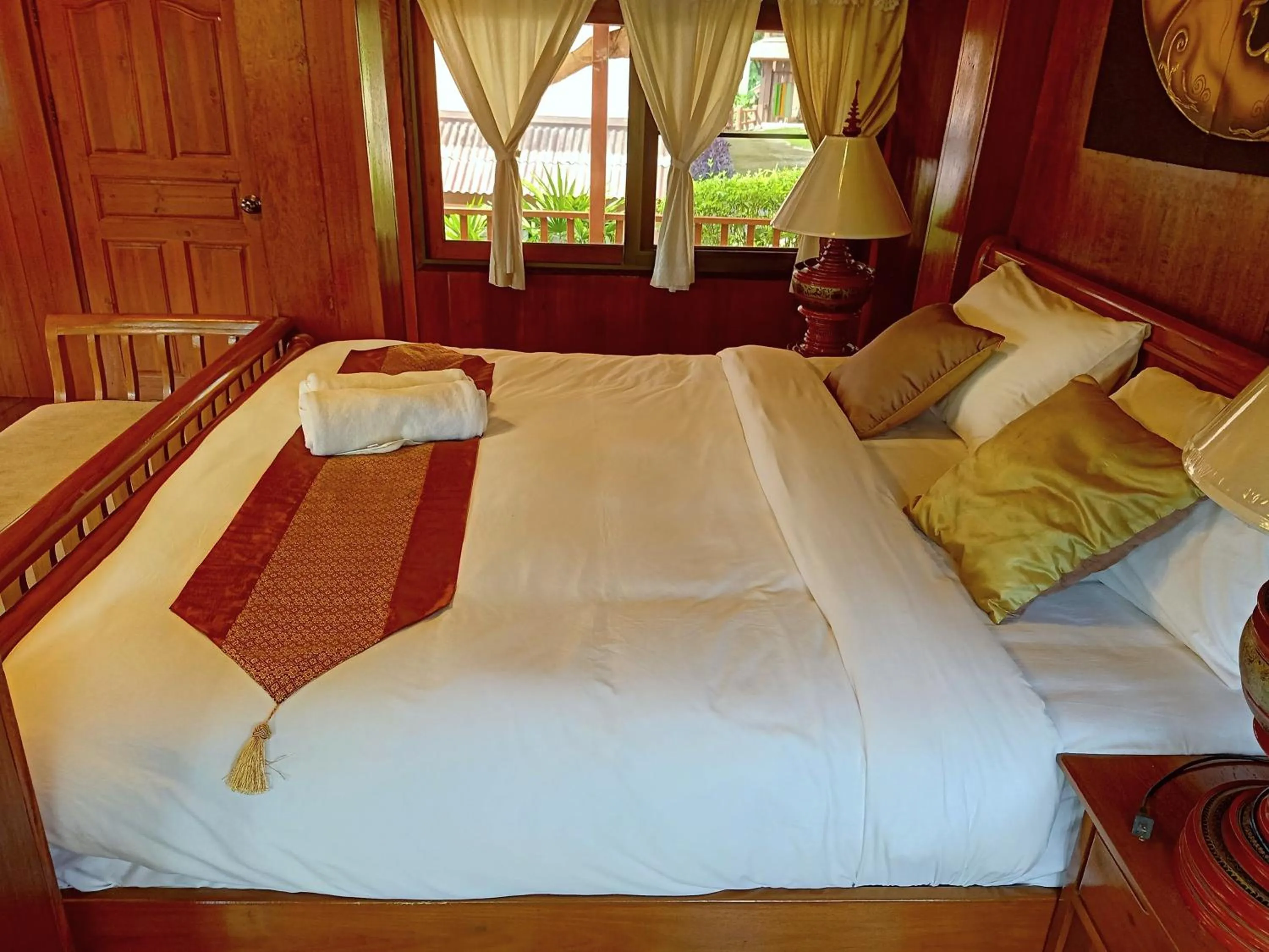 Bed in Insda Wellness Resort