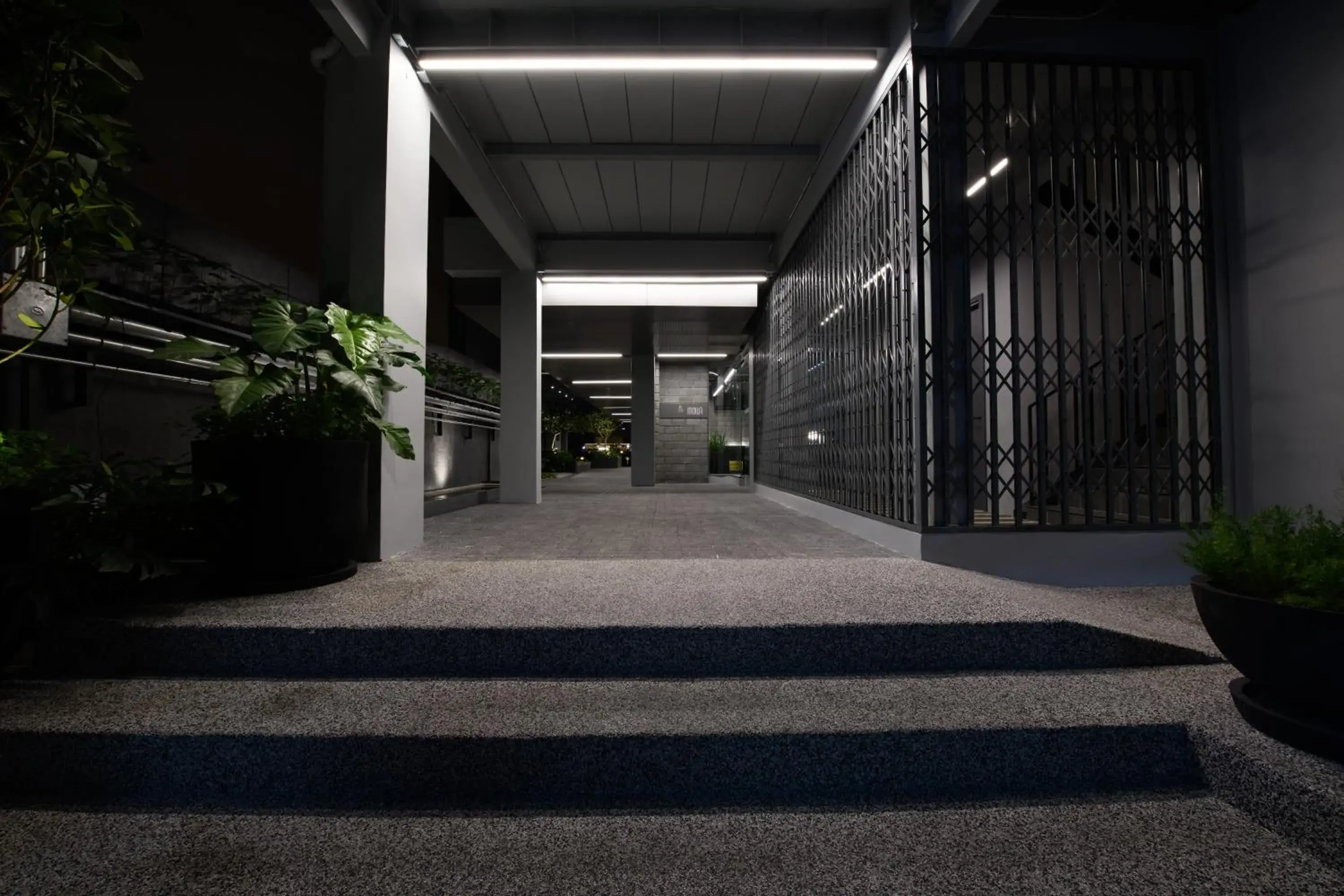 Facade/entrance in Mowa Bangkok Facade/entrance in Mowa Bangkok