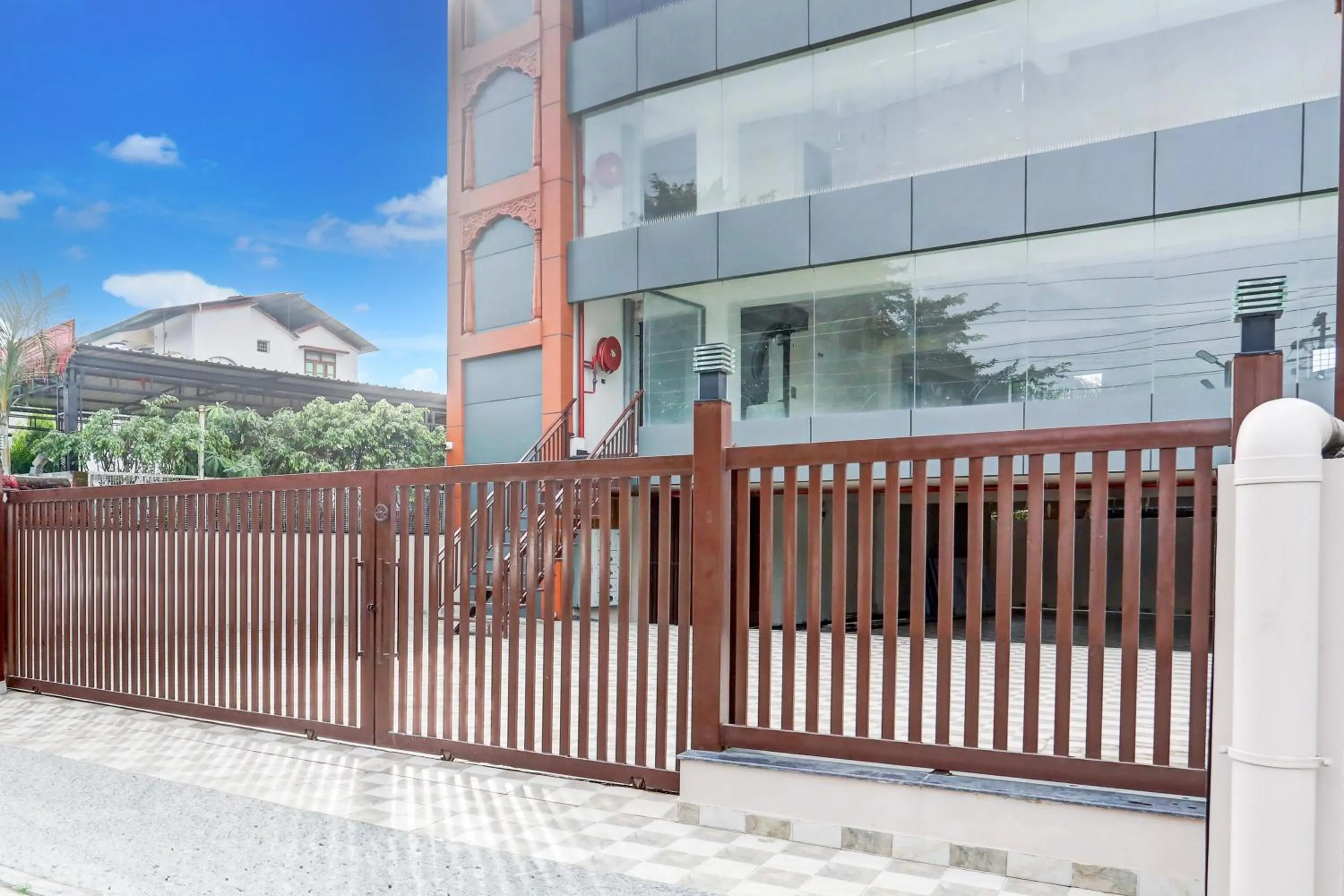 Facade/entrance in Collection O Elite