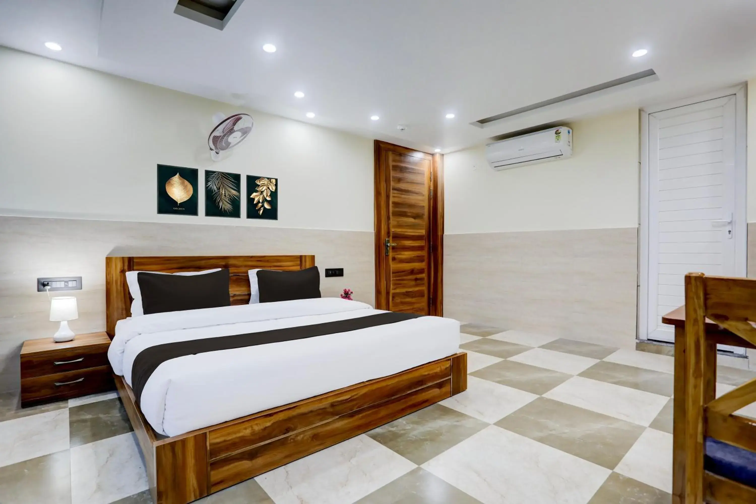 Bedroom, Bed in Collection O Elite Bedroom, Bed in Collection O Elite