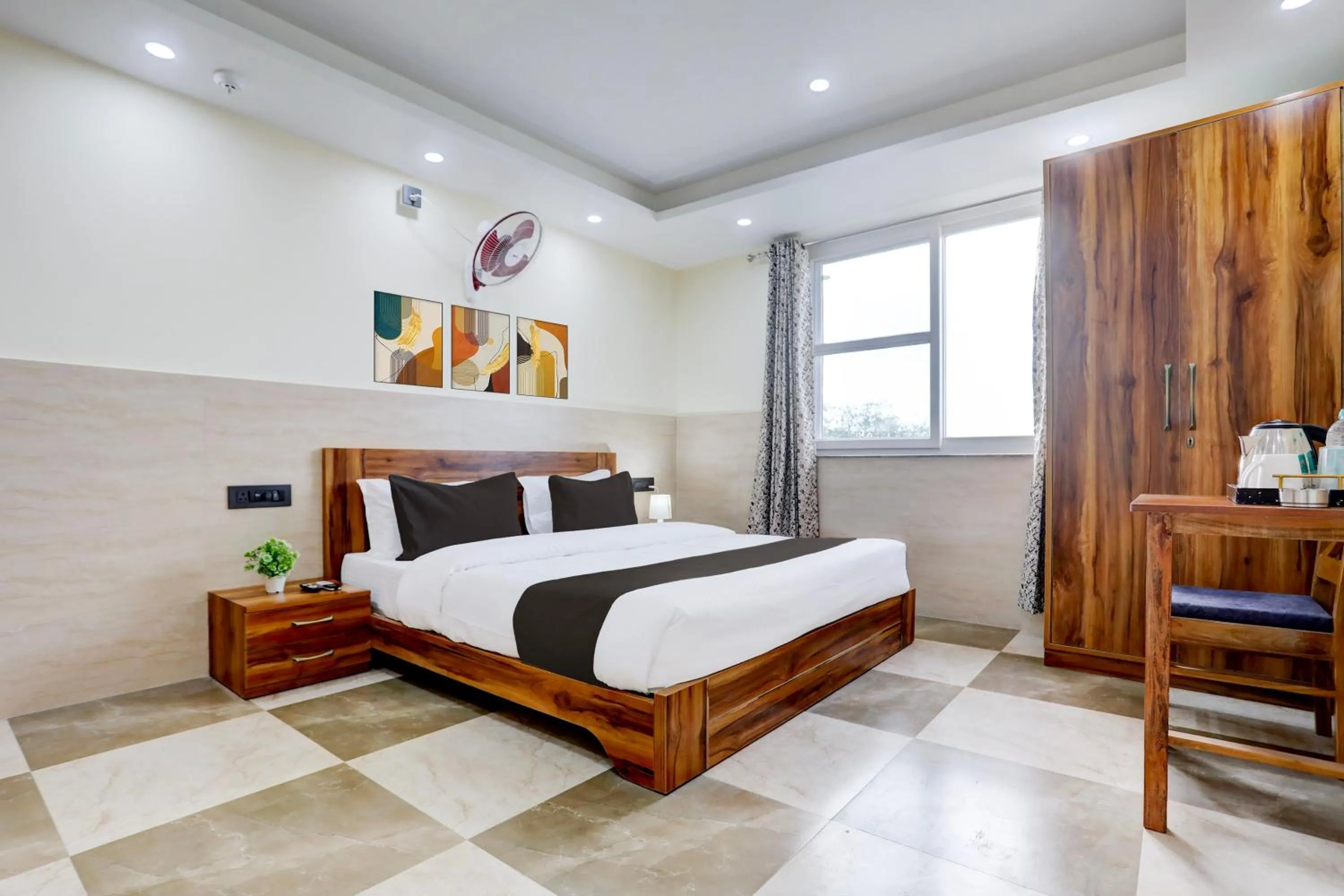 Bedroom in Collection O Elite