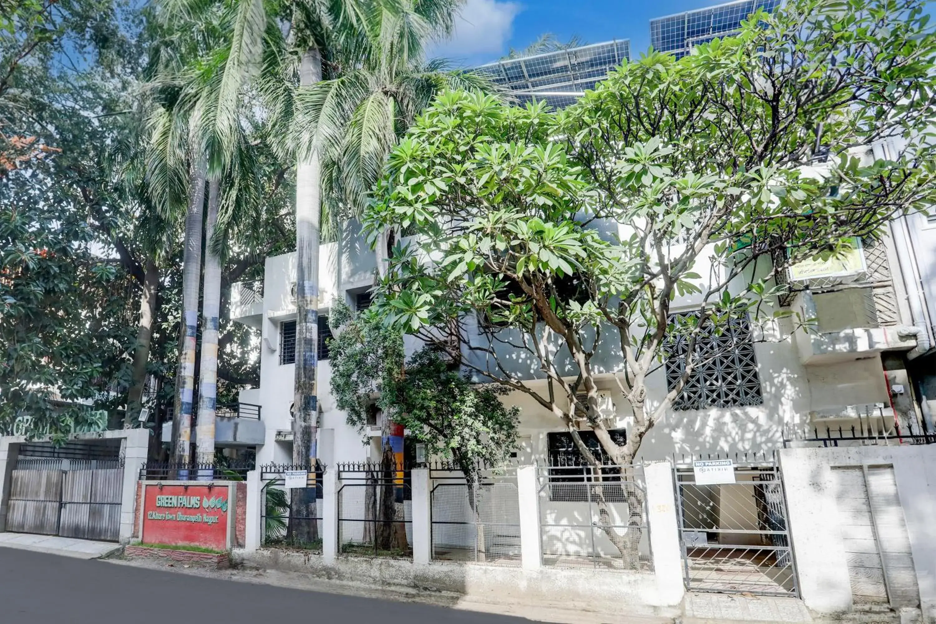 Facade/entrance in Hotel O GREEN PALMS Facade/entrance in Hotel O GREEN PALMS